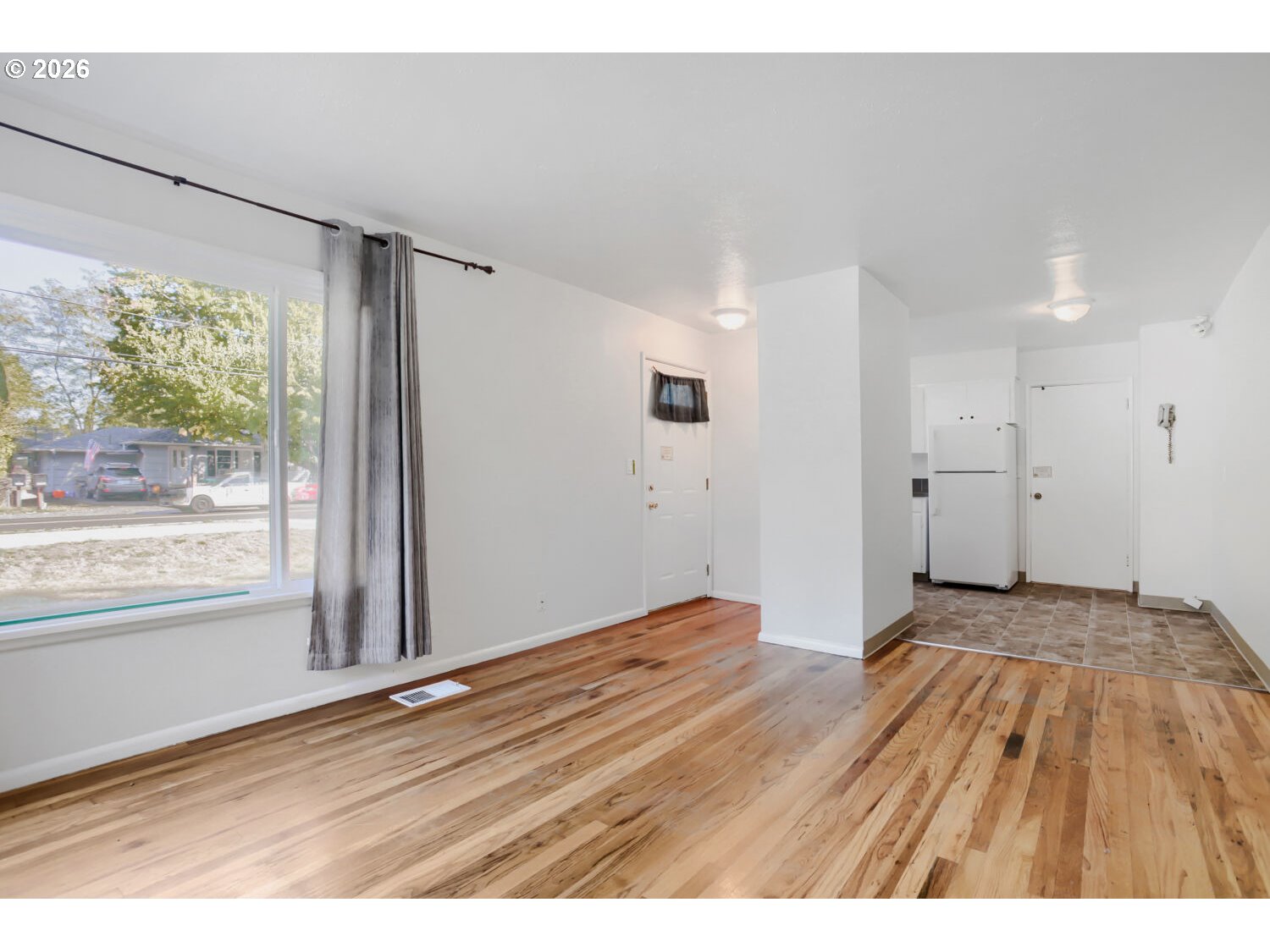 Property photo 5 of 31