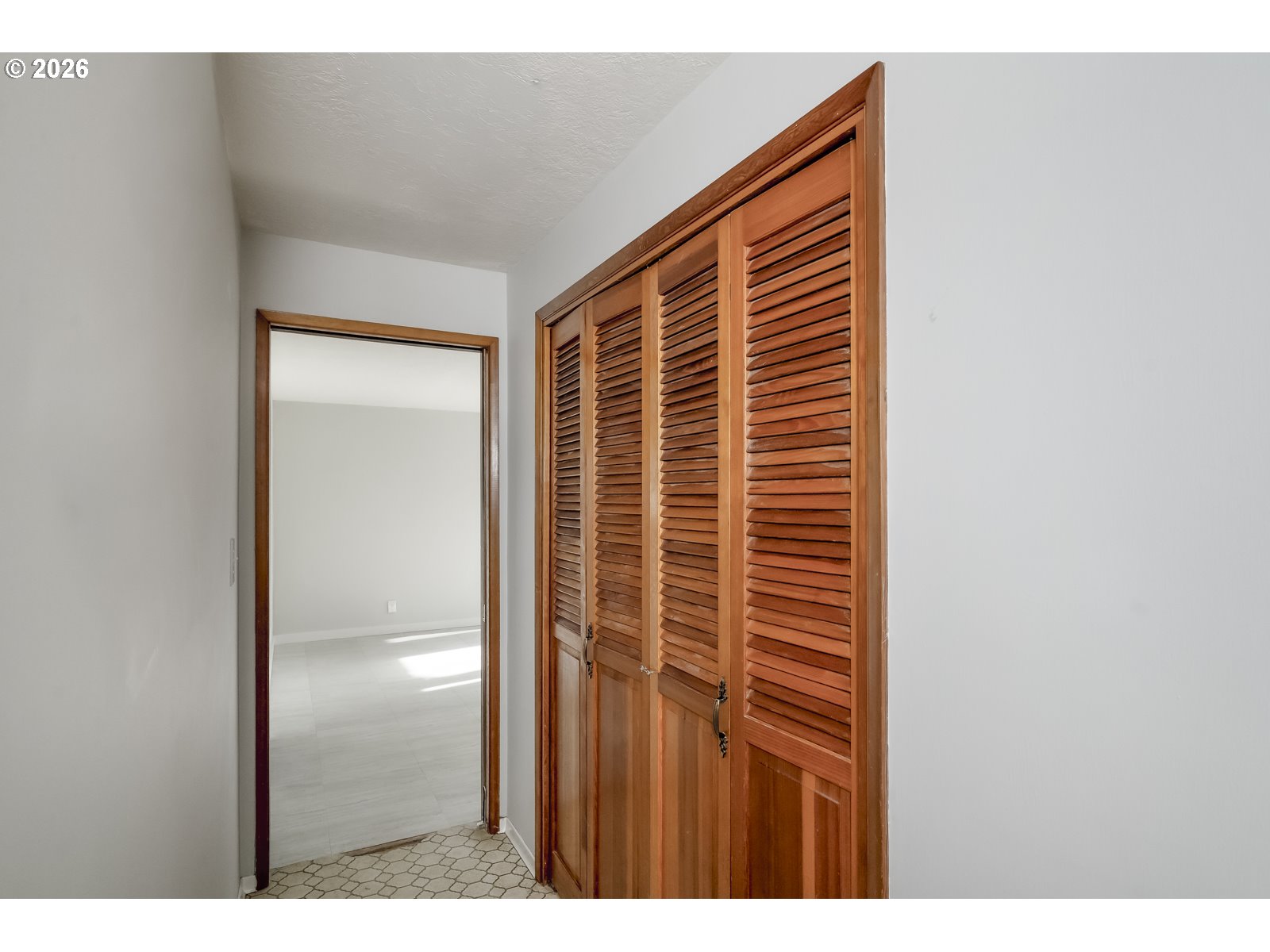 16560 SE HAIG DR, Portland, OR, 97236