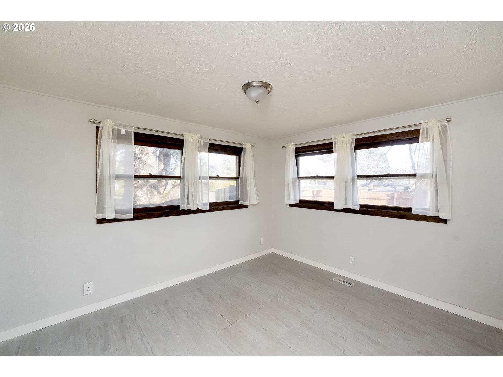 16560 SE HAIG DR, Portland, OR, 97236