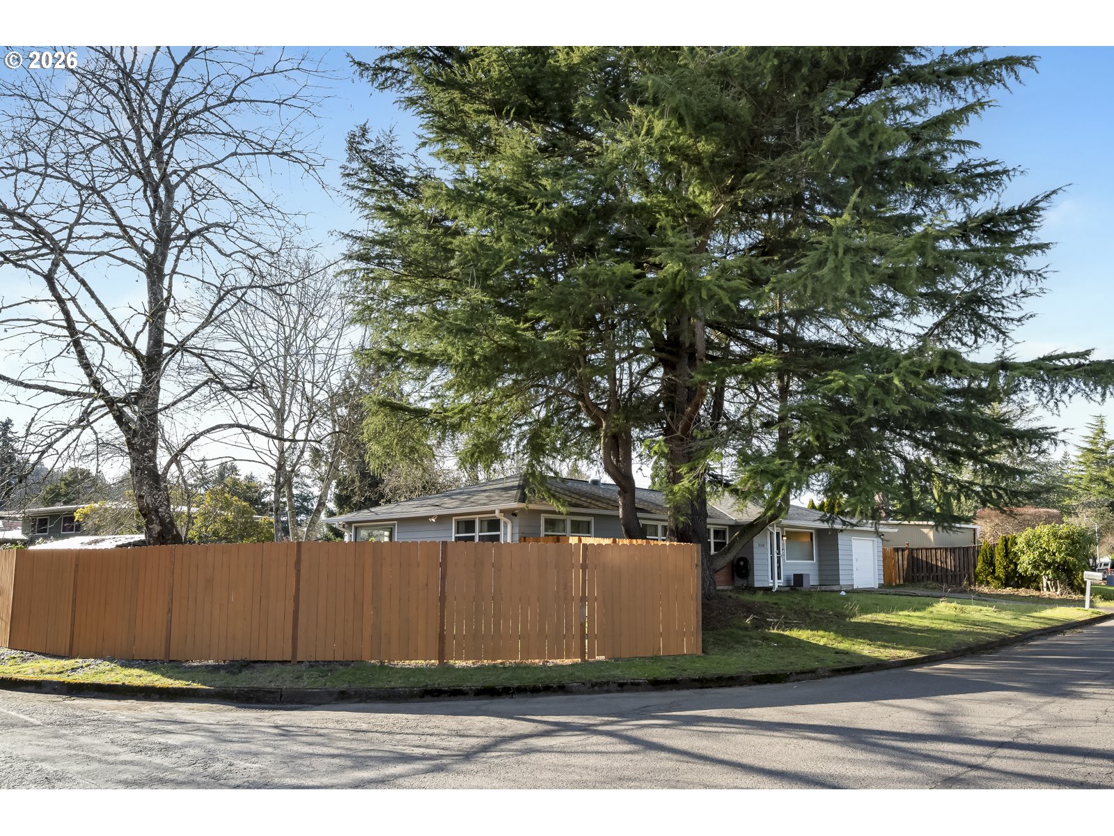 16560 SE HAIG DR, Portland, OR, 97236