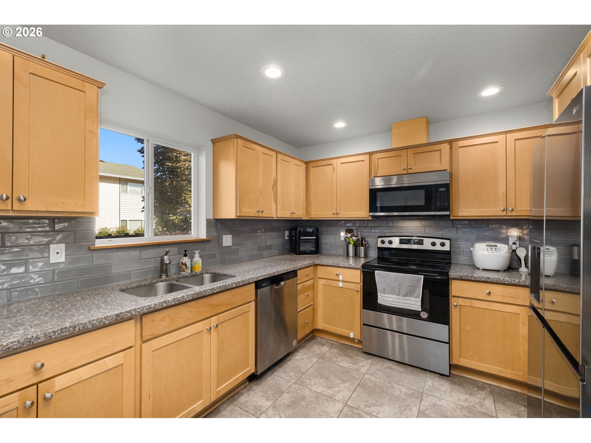 Photo #10: 137979079 Listing: Photo #10