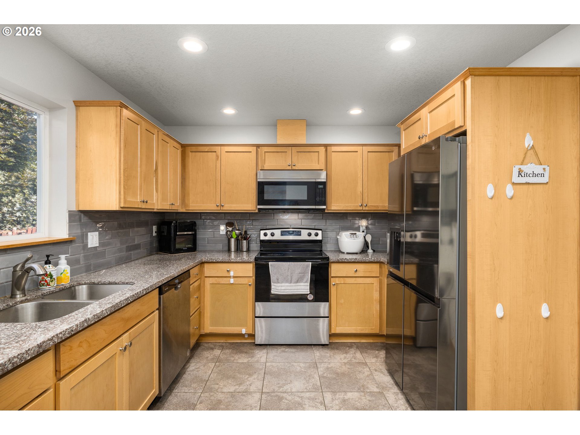 Photo #11: 137979079 Listing: Photo #11