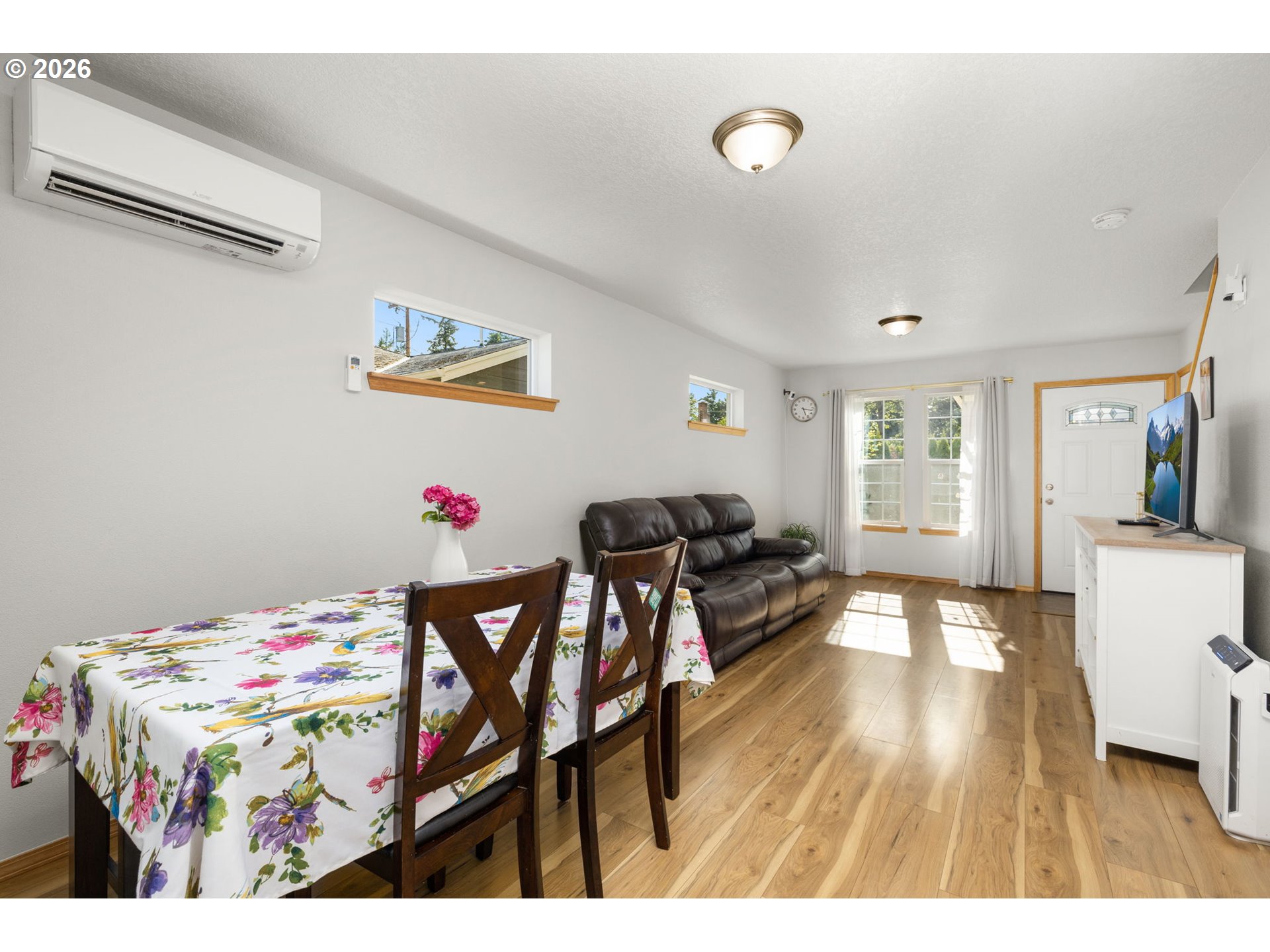 Photo #8: 137979079 Listing: Photo #8