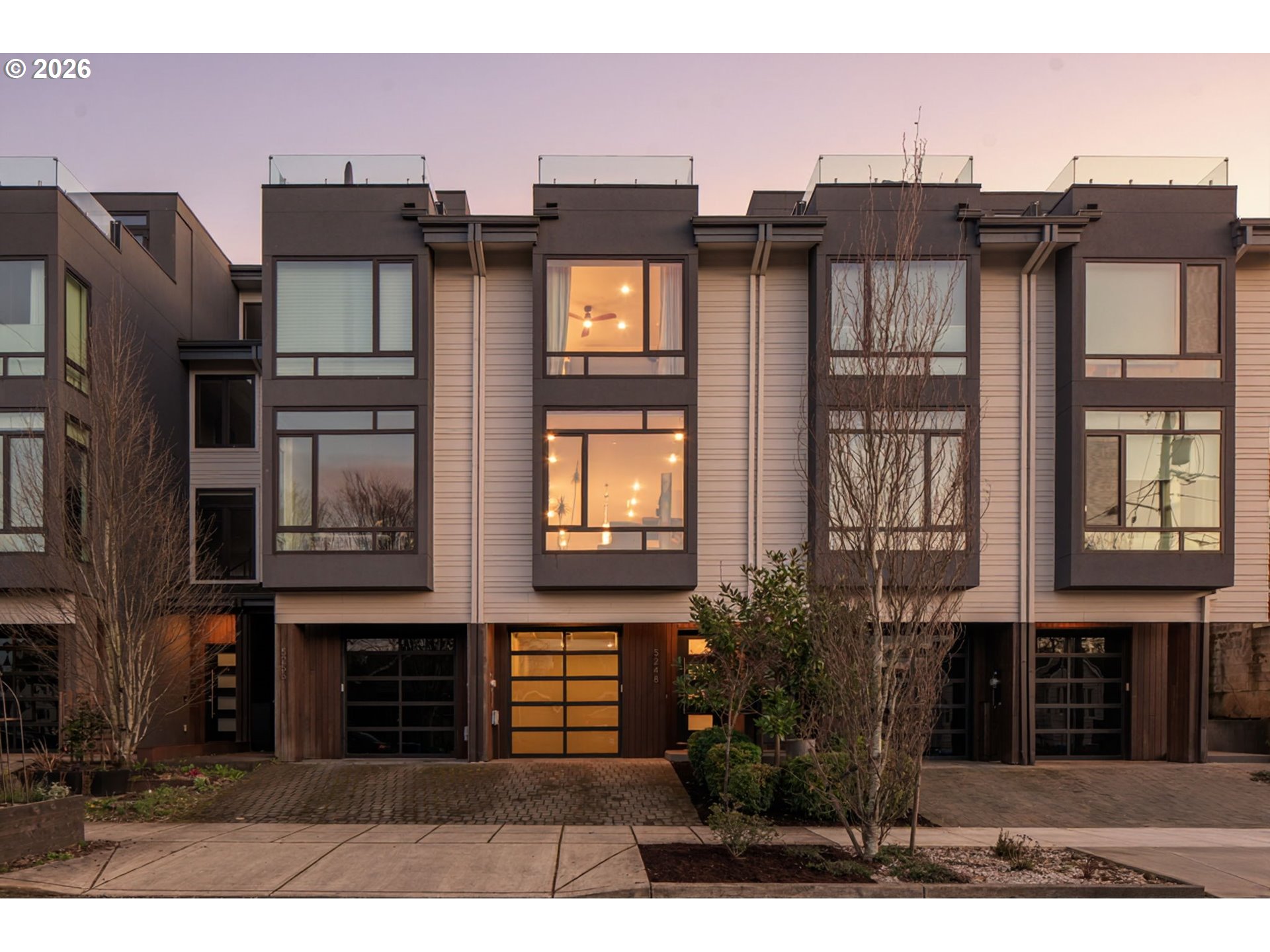 133 SHELTON MCMURPHEY BLVD, Eugene, OR, 97401