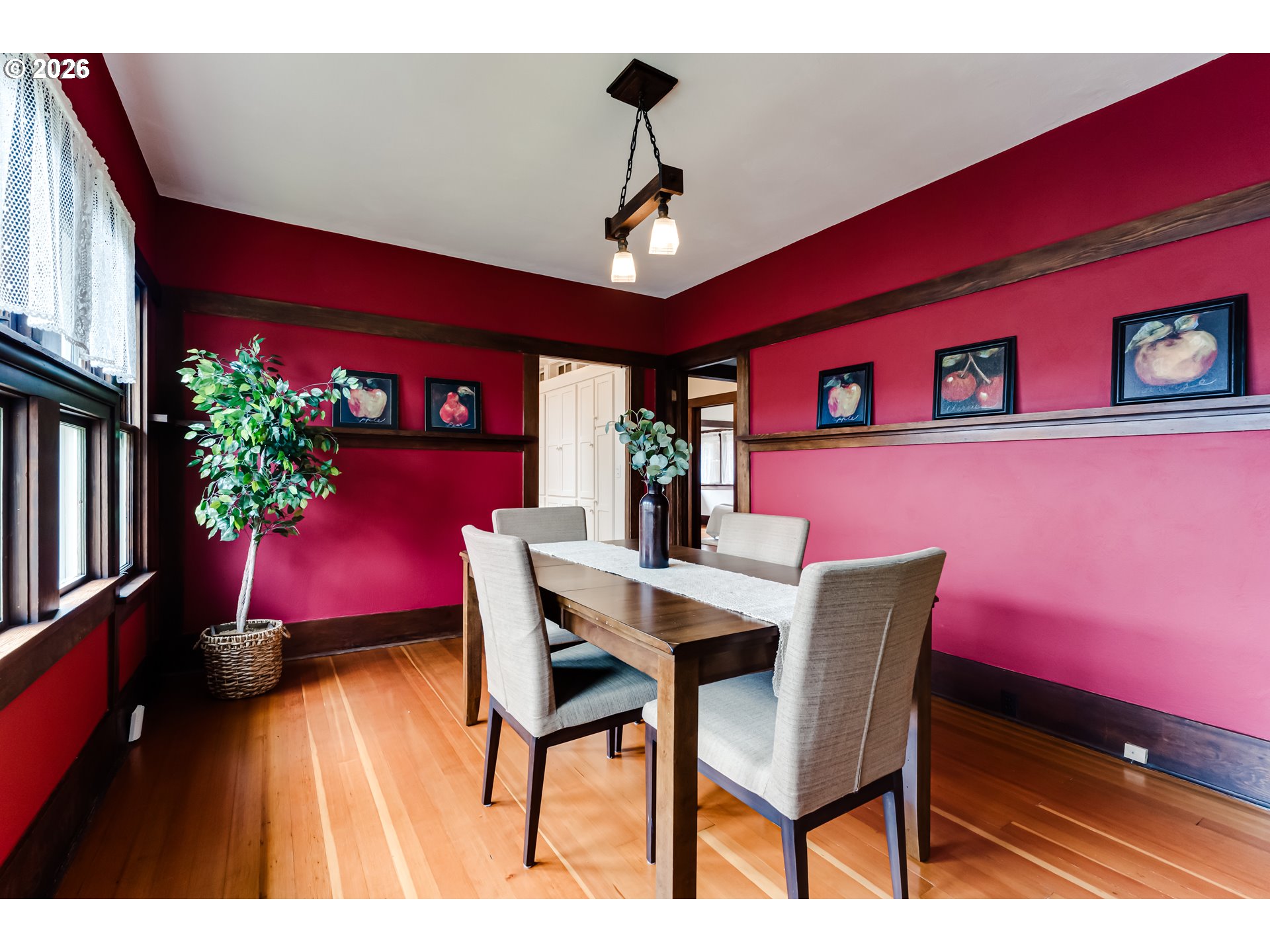 96 W 20TH AVE, Eugene, OR, 97405