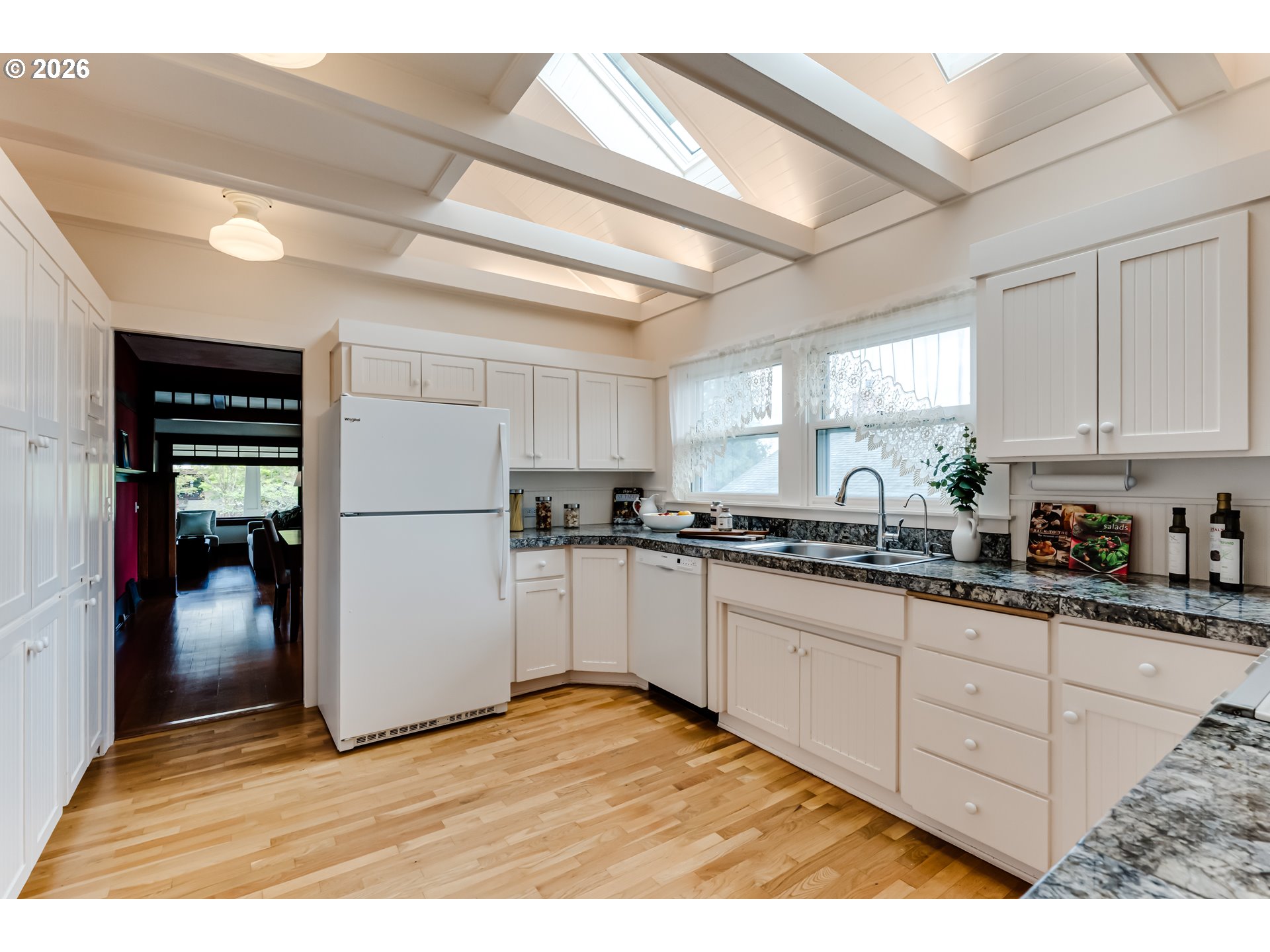 96 W 20TH AVE, Eugene, OR, 97405