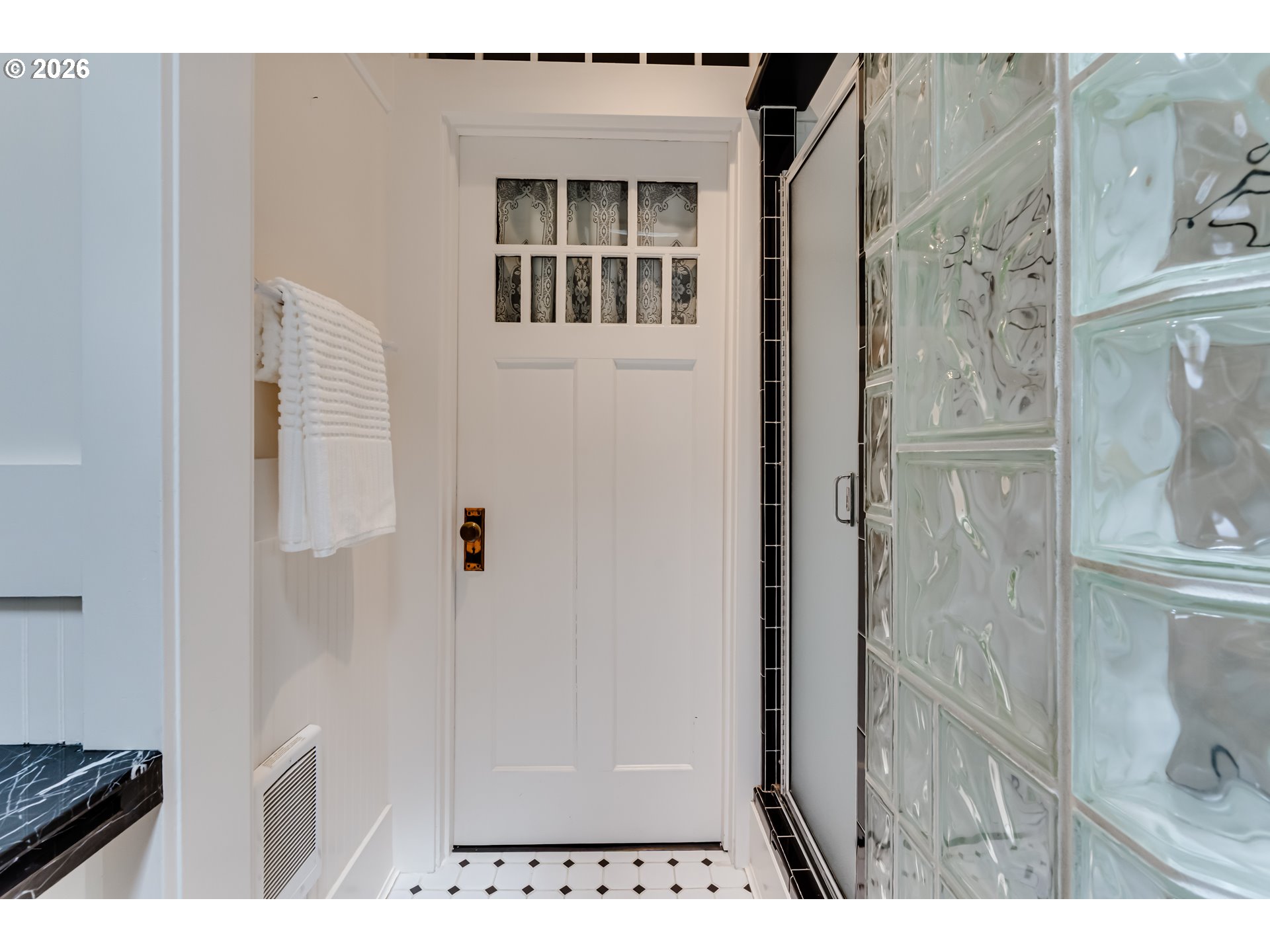 96 W 20TH AVE, Eugene, OR, 97405