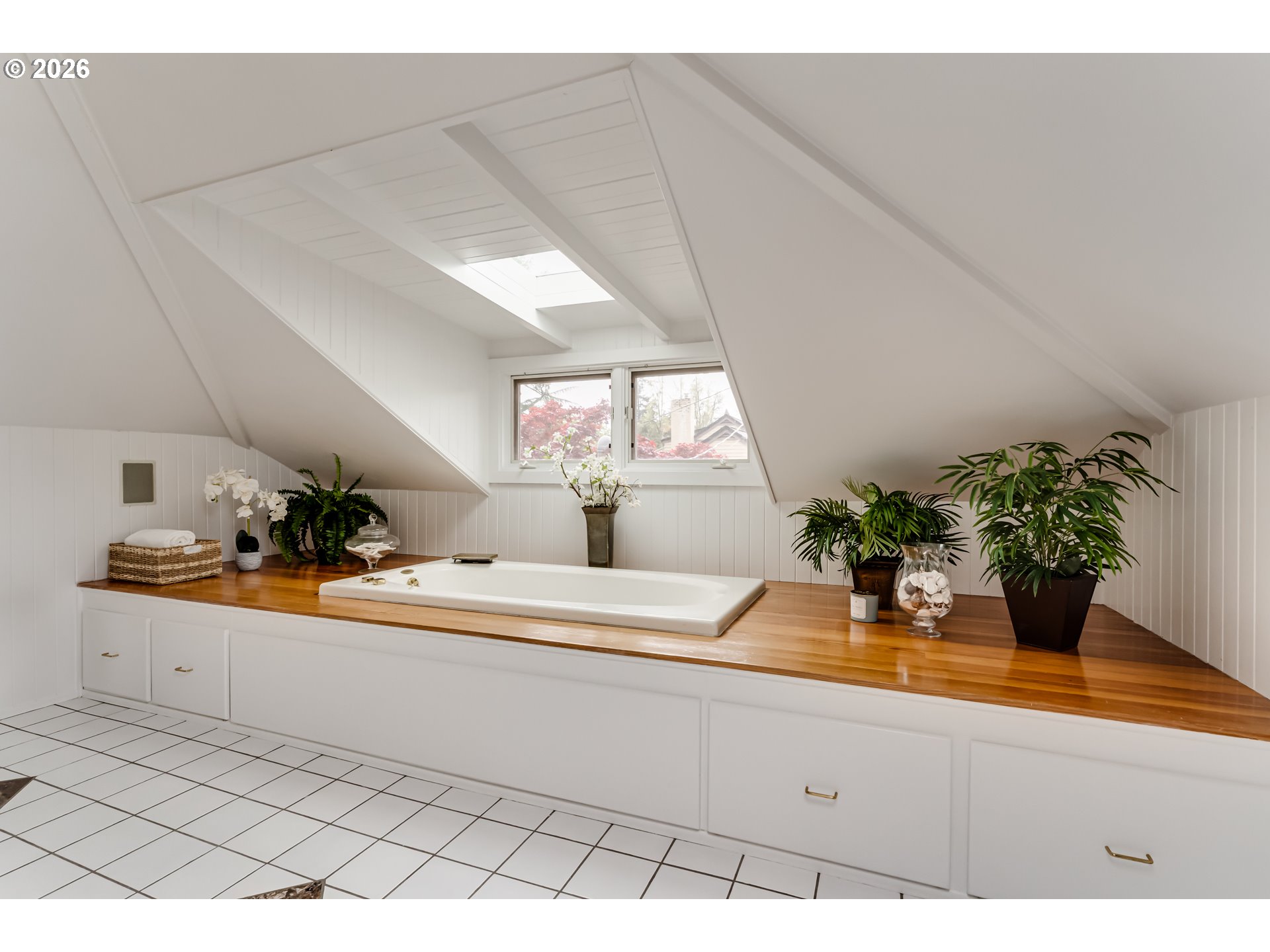 96 W 20TH AVE, Eugene, OR, 97405