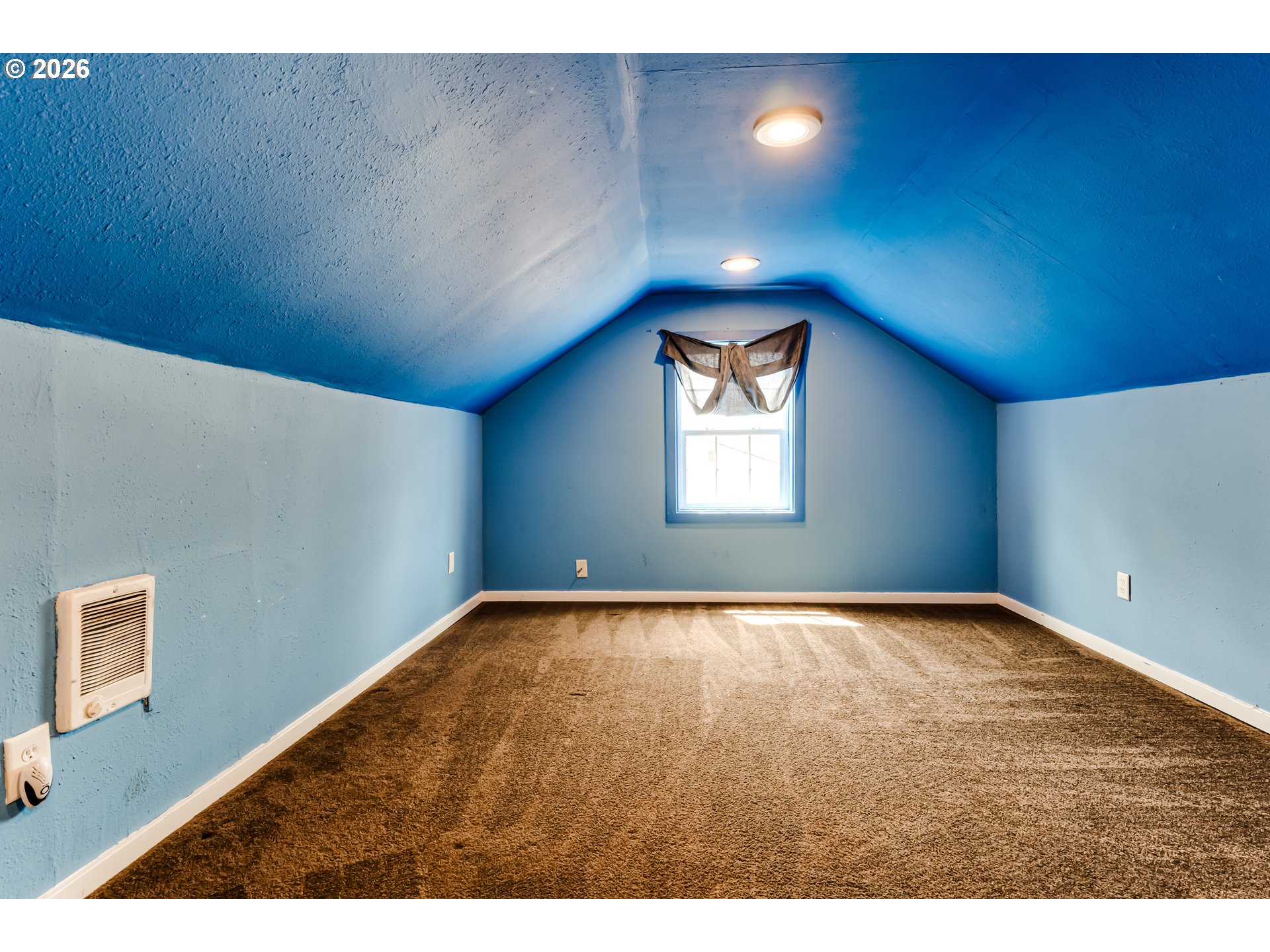 Property photo 21 of 33