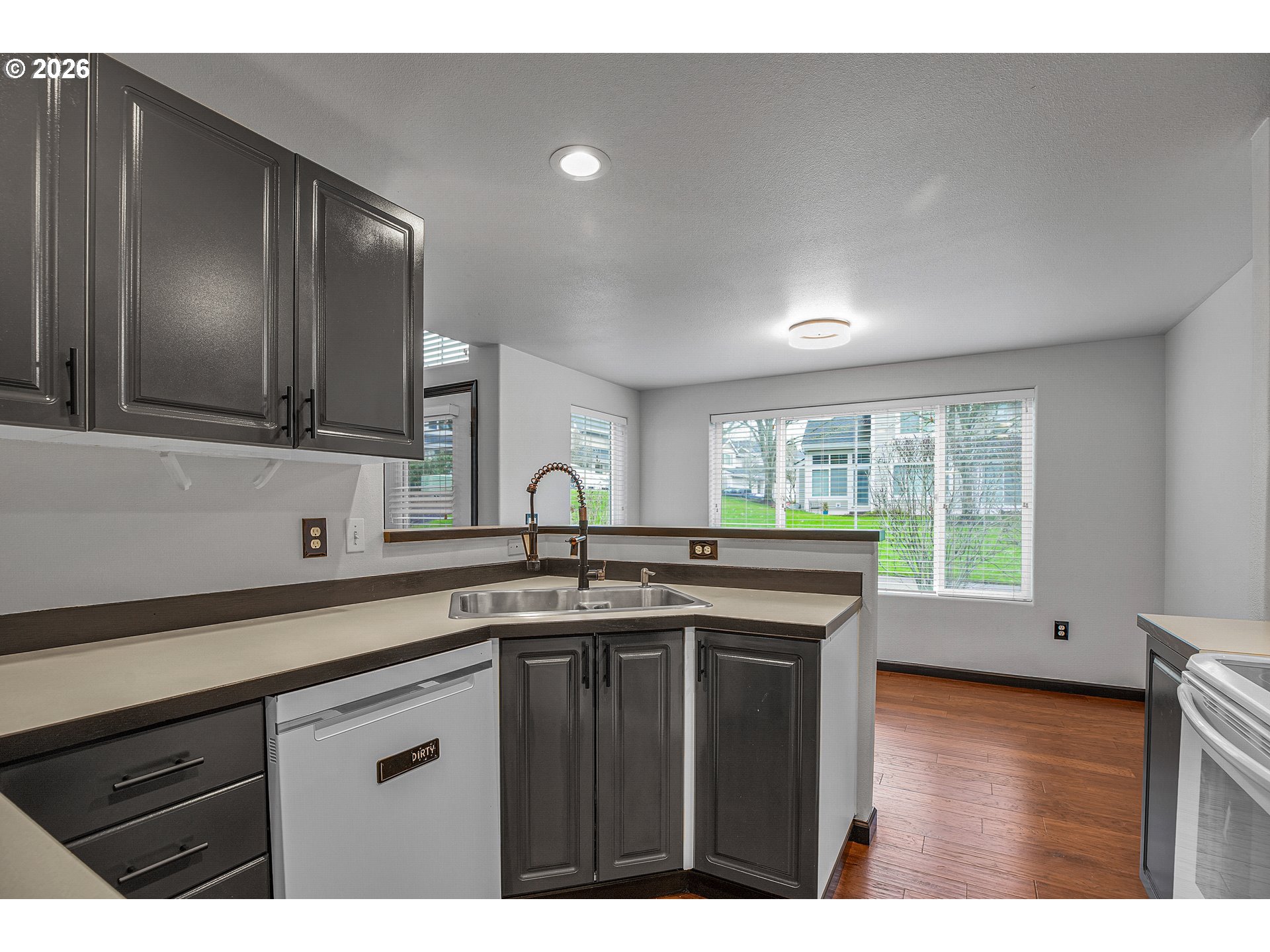 Photo #11: 140500337 Listing: Photo #11