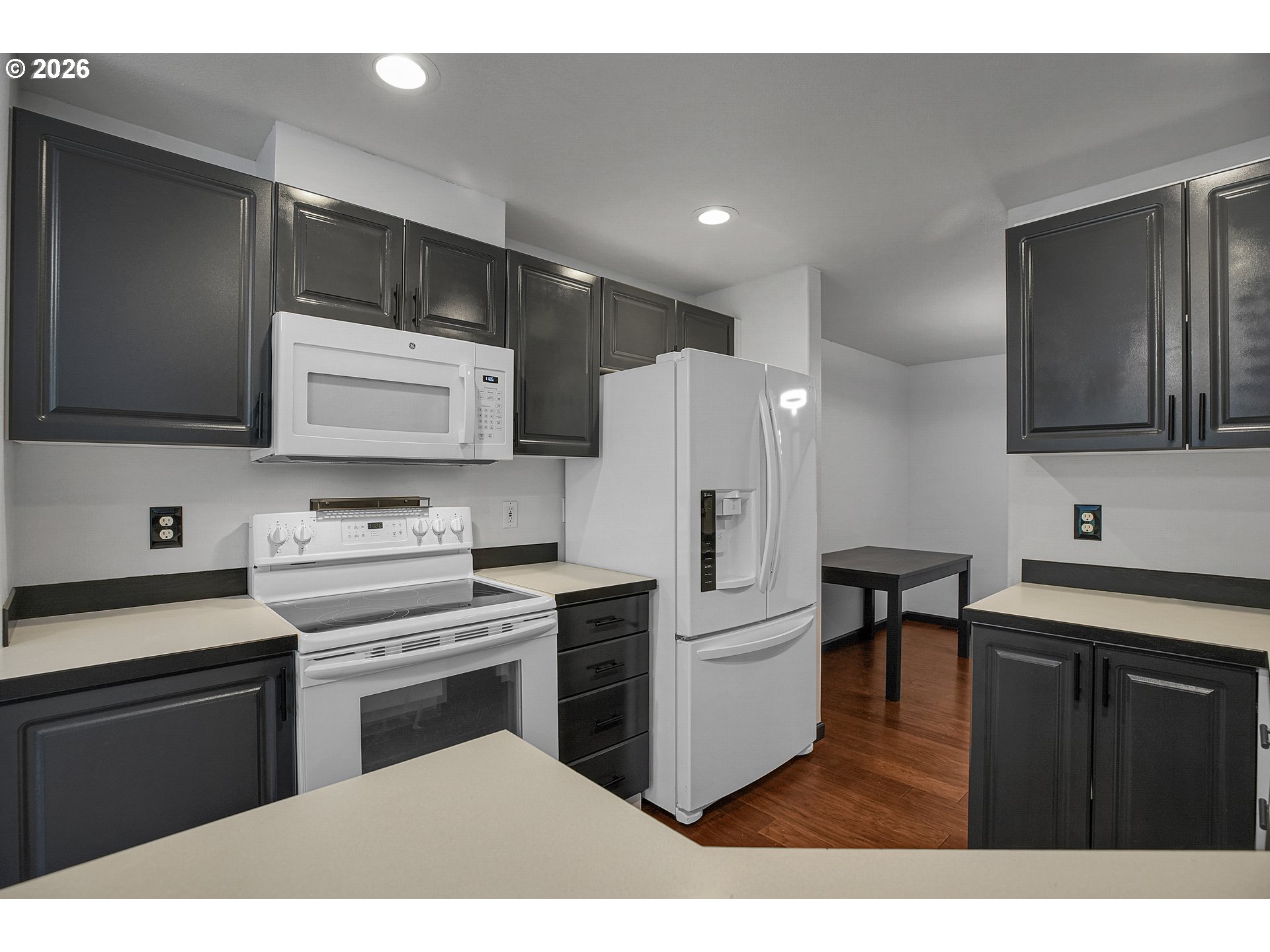 Photo #9: 140500337 Listing: Photo #9