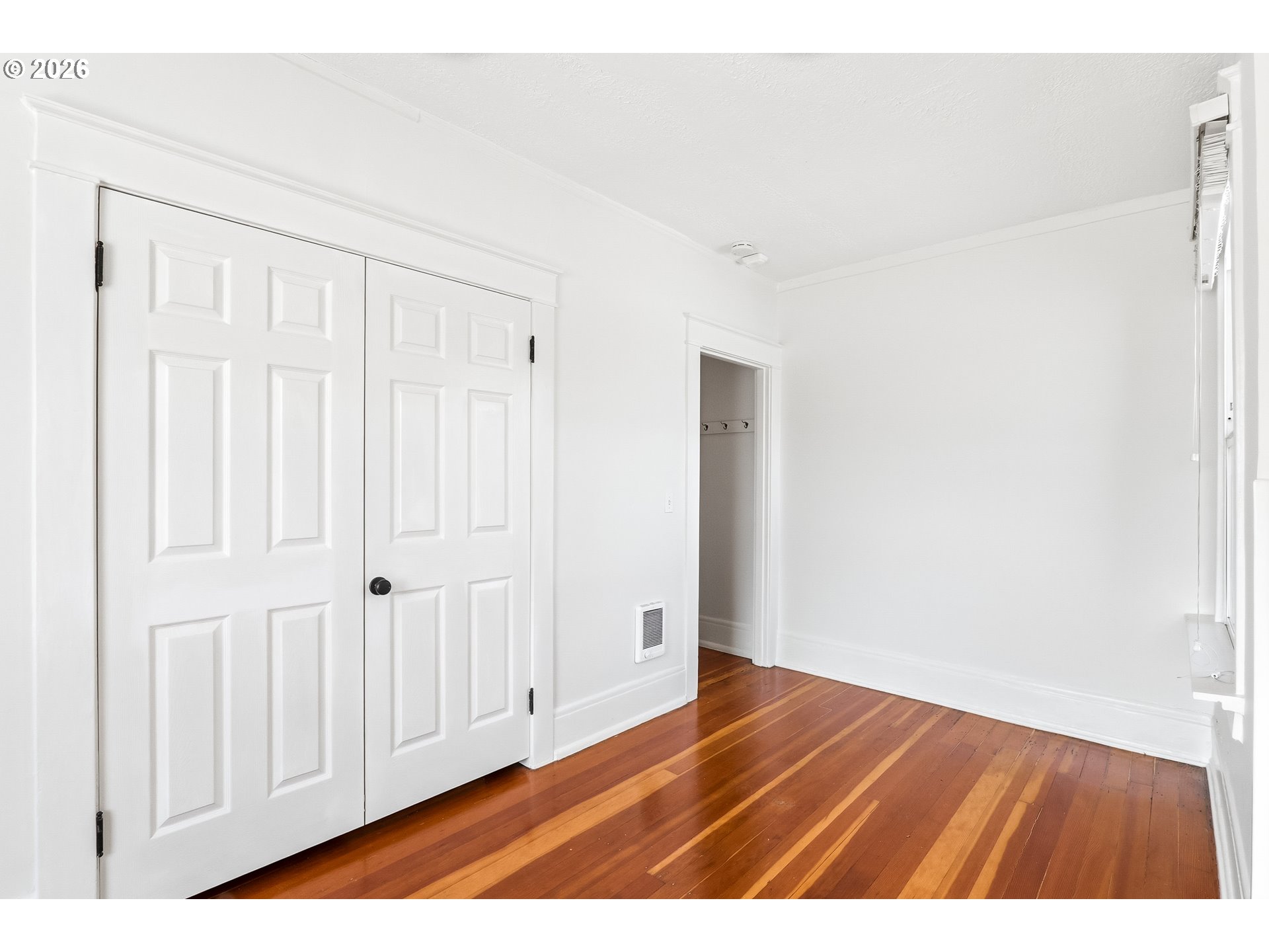 Photo #12: 140690975 Listing: Photo #12