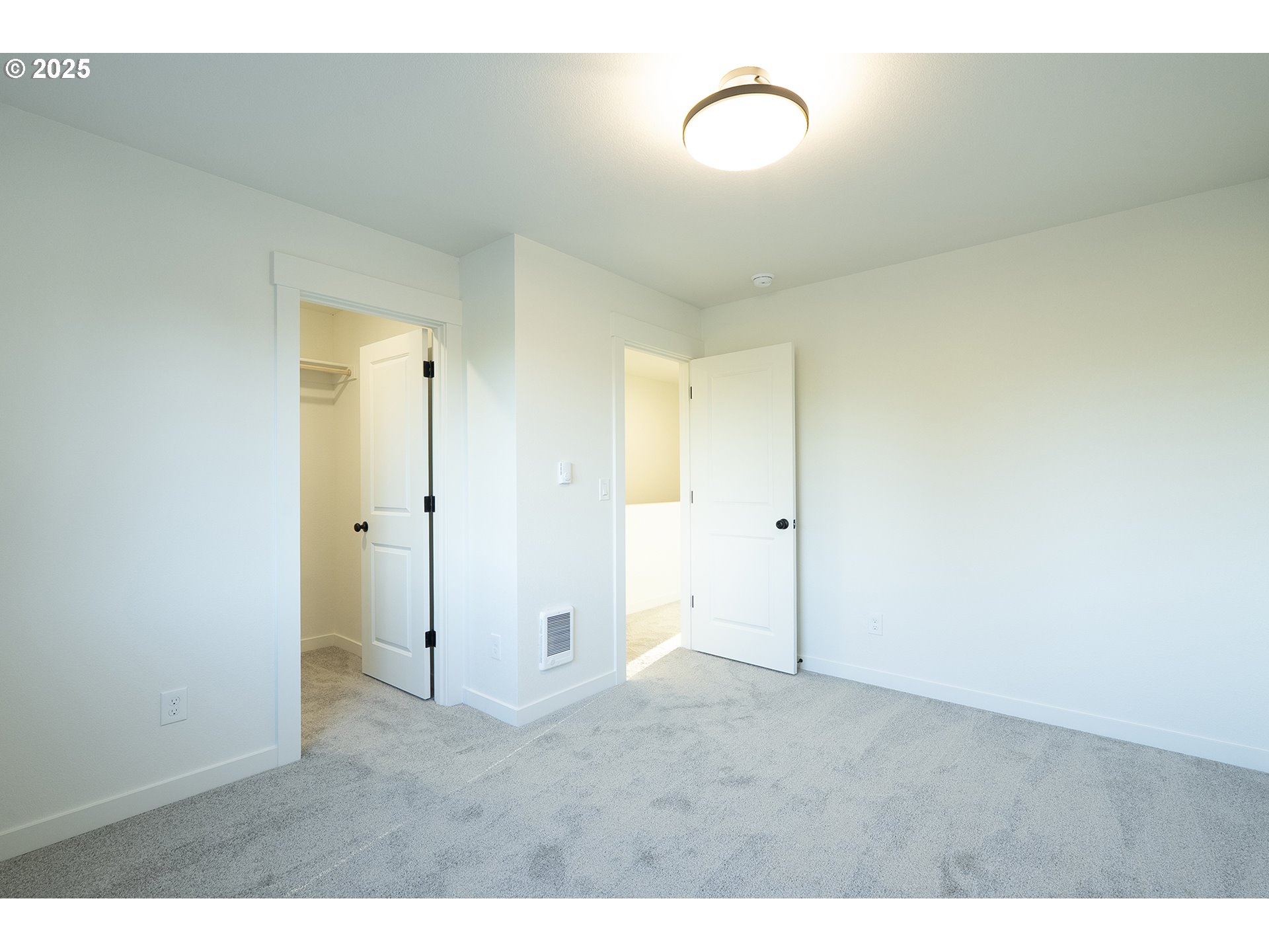 Photo #16: 140886336 Listing: Photo #16