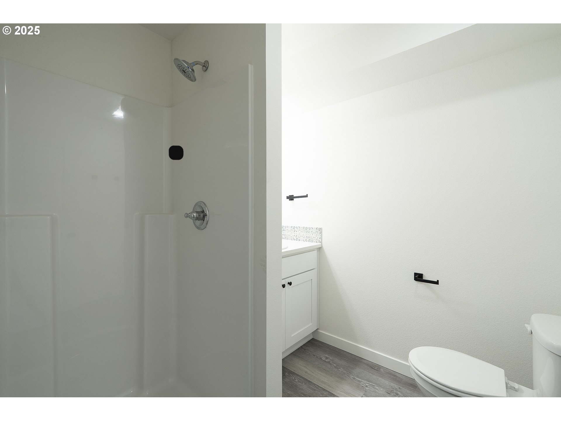 Photo #5: 140886336 Listing: Photo #5