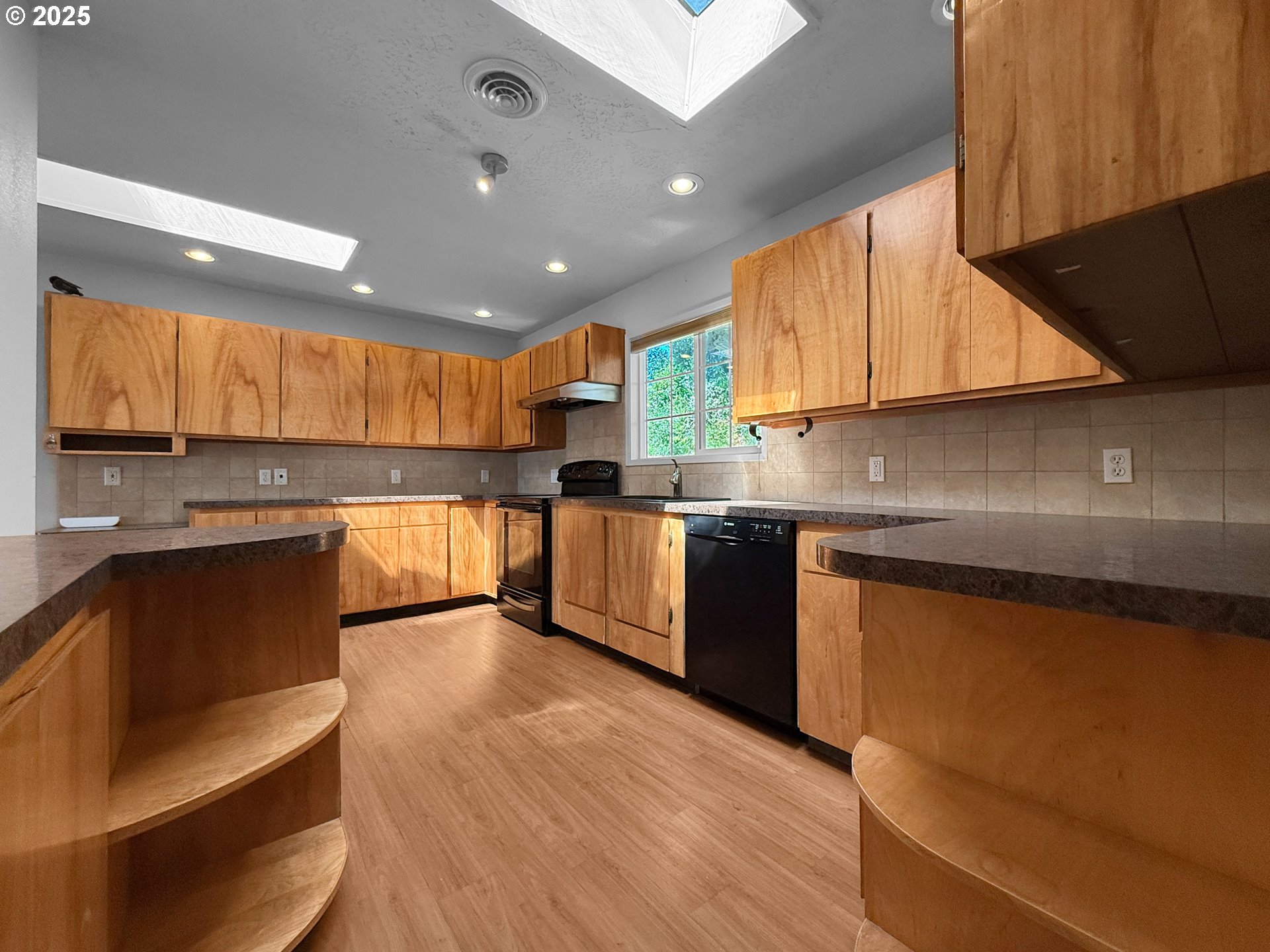 96741 DULEY CREEK RD, Brookings, OR, 97415