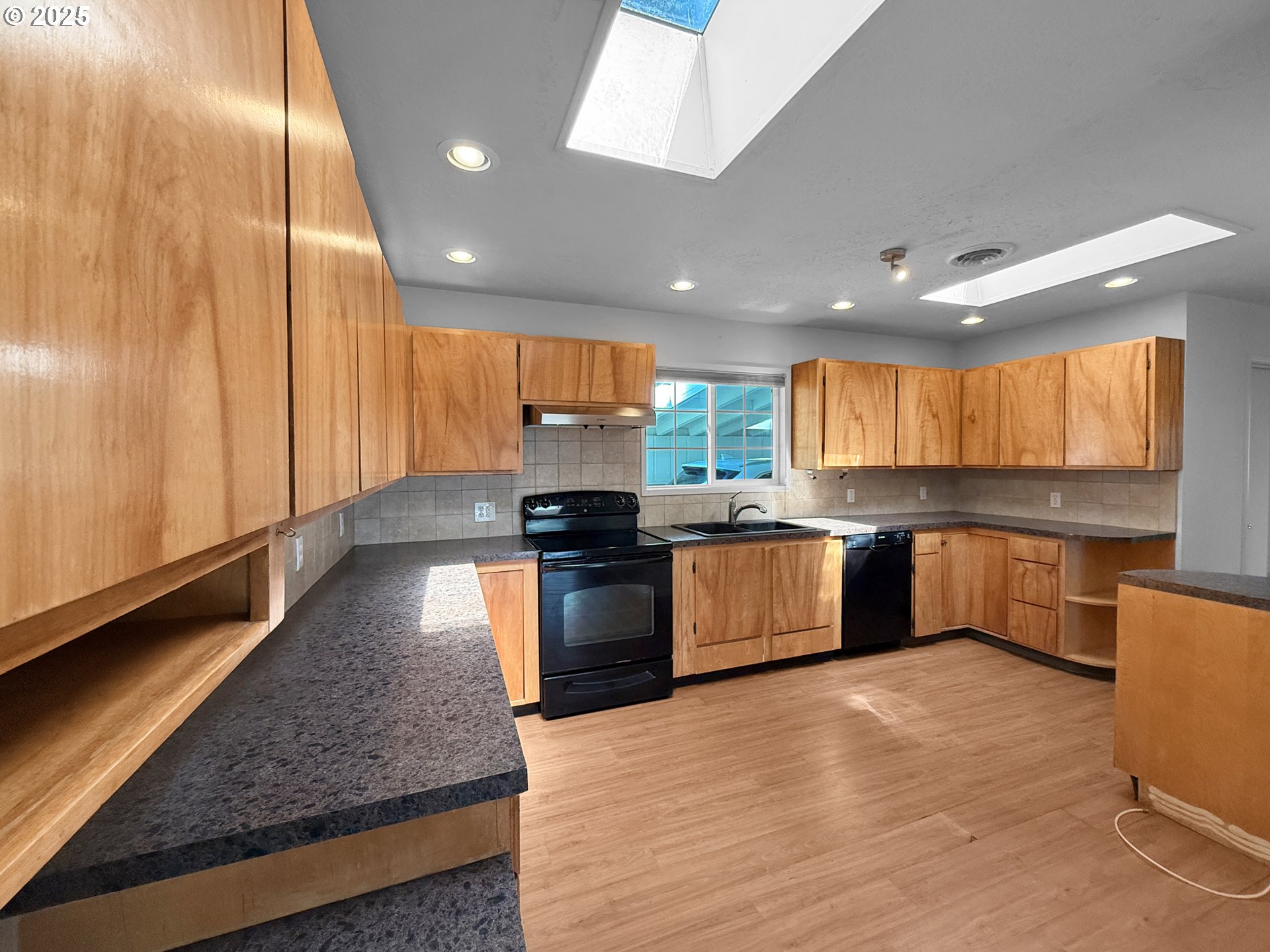 96741 DULEY CREEK RD, Brookings, OR, 97415