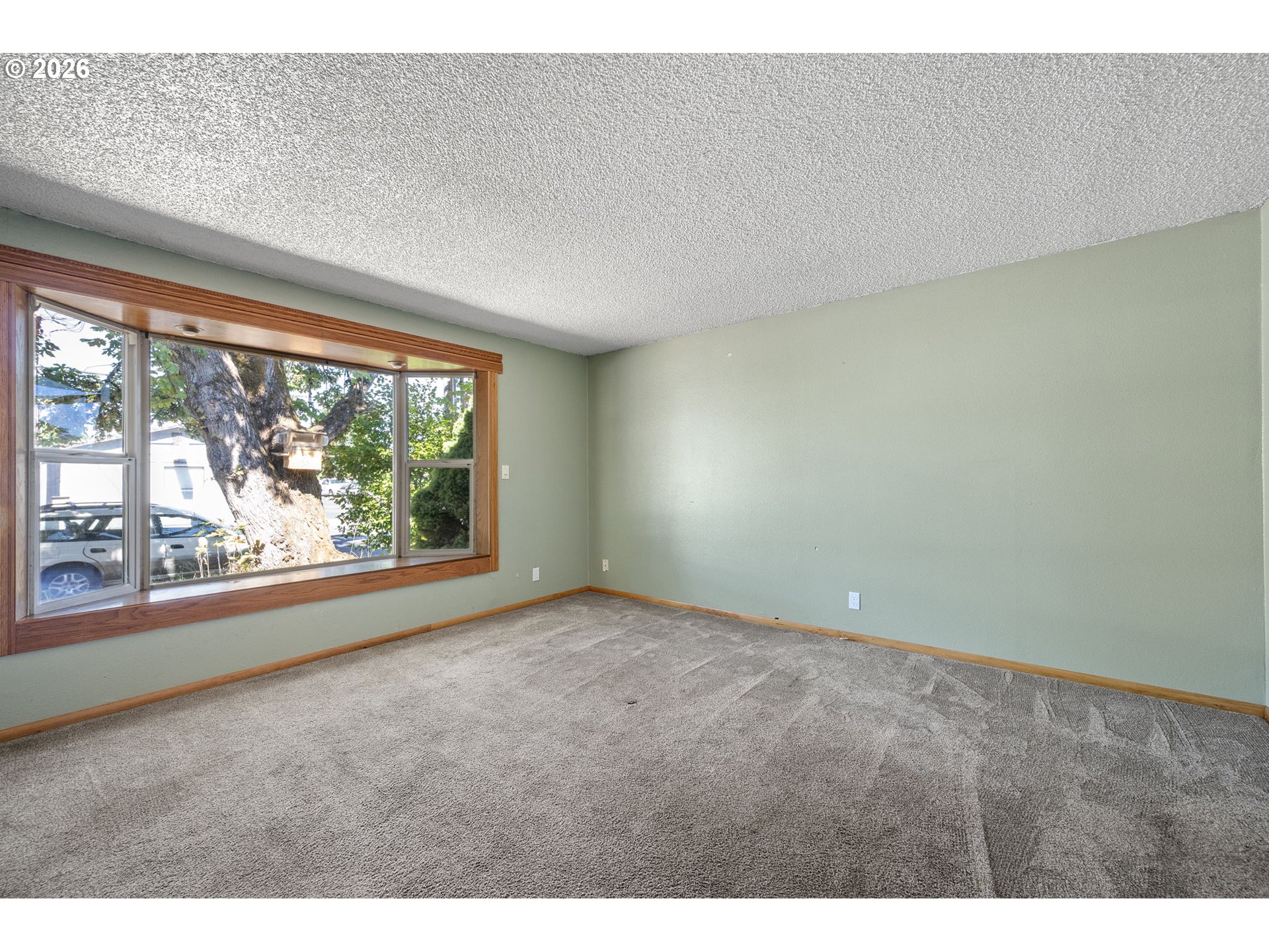 Property photo 5 of 28