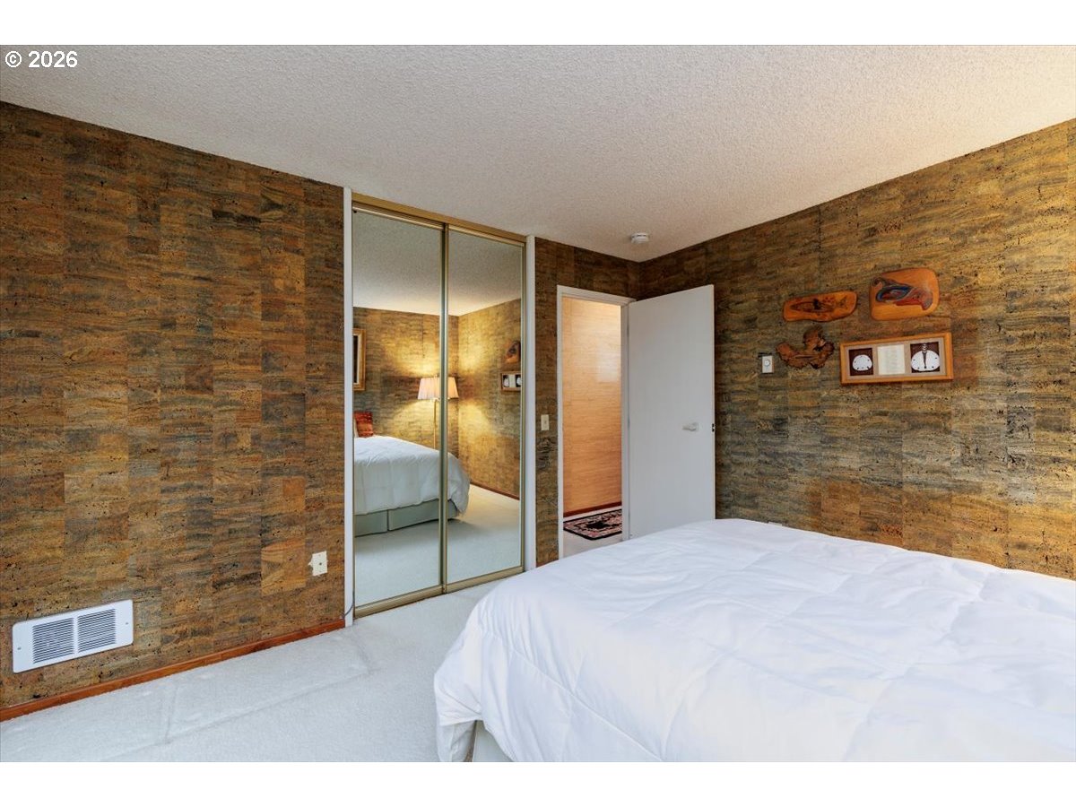 Photo #27: 141321810 Listing: Photo #27