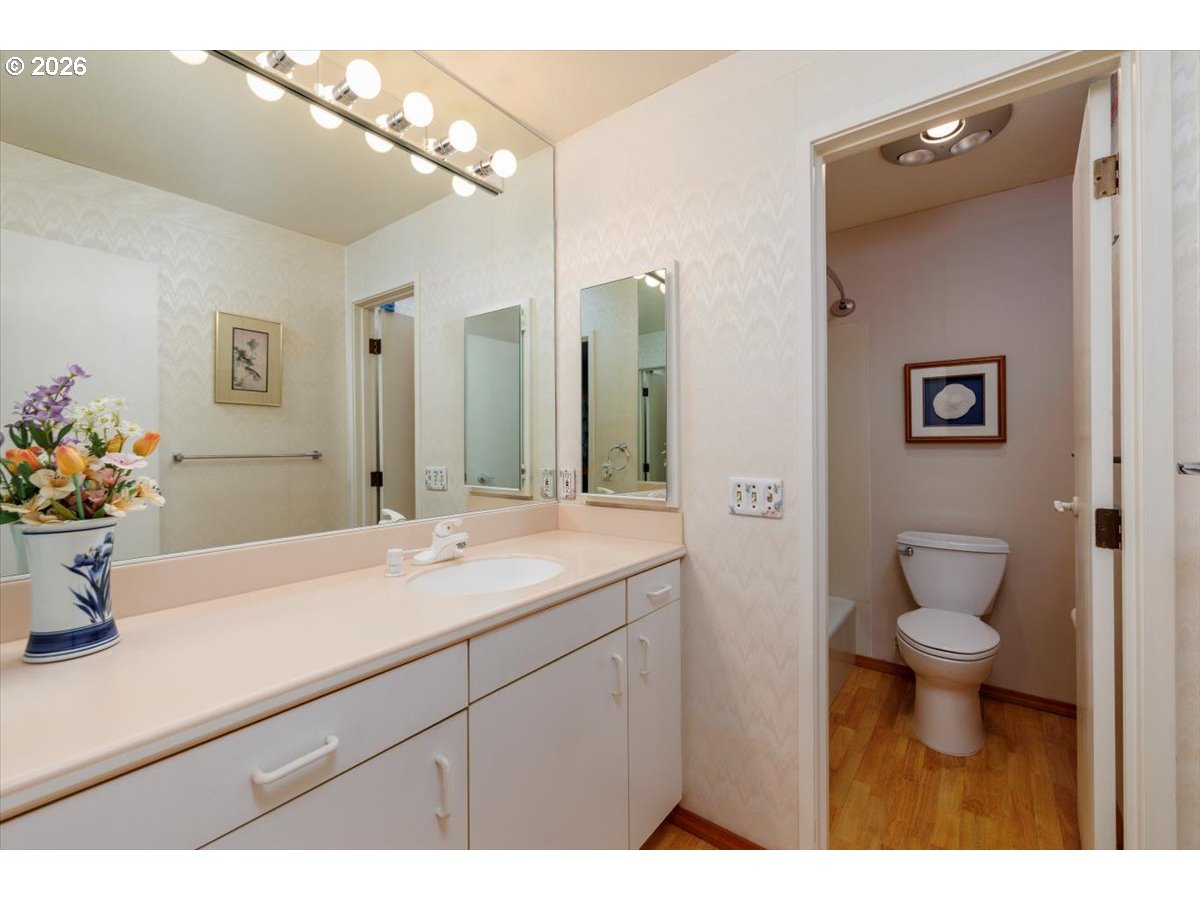 Photo #28: 141321810 Listing: Photo #28