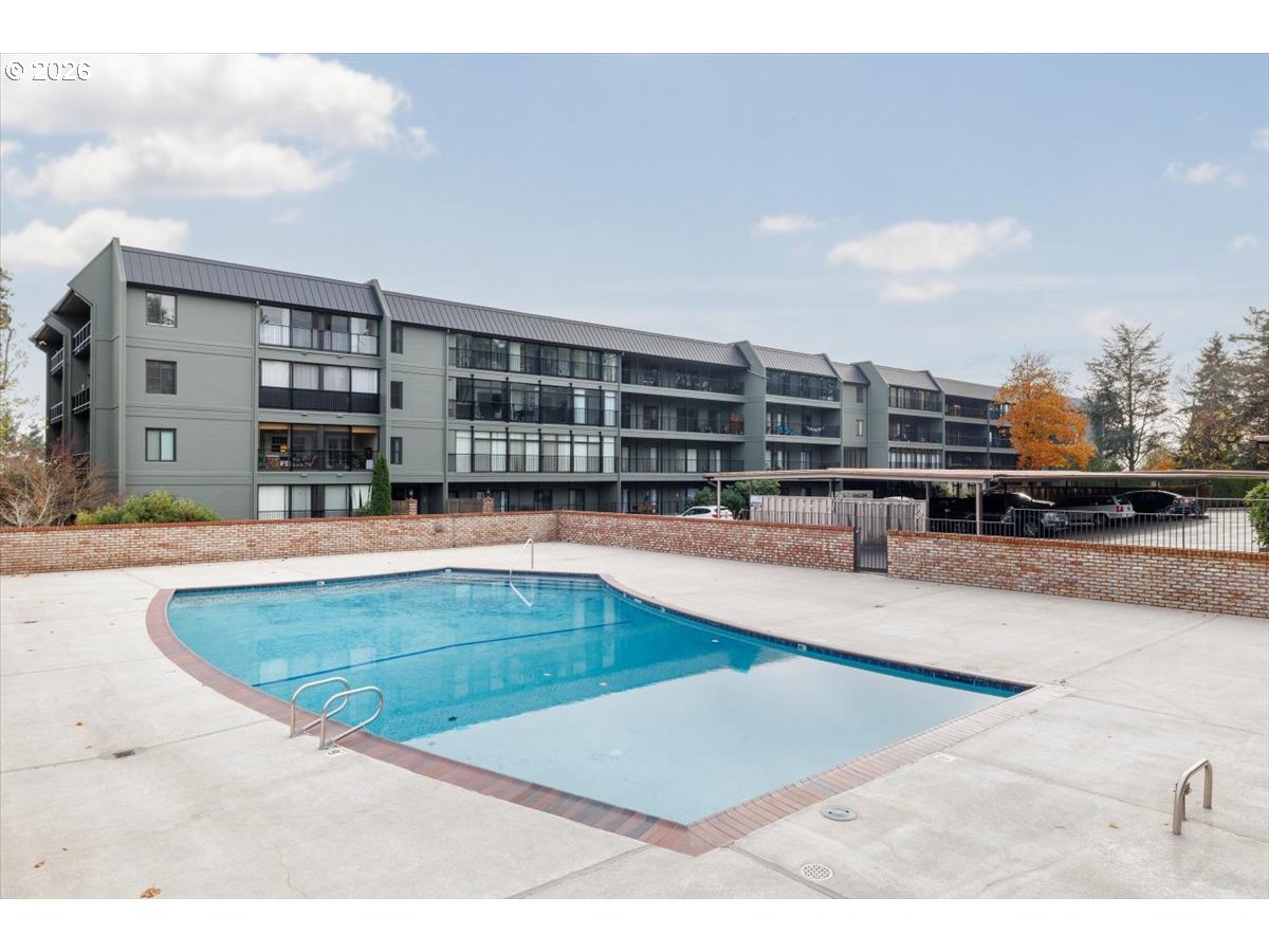 Photo #2: 141321810 Listing: Photo #2