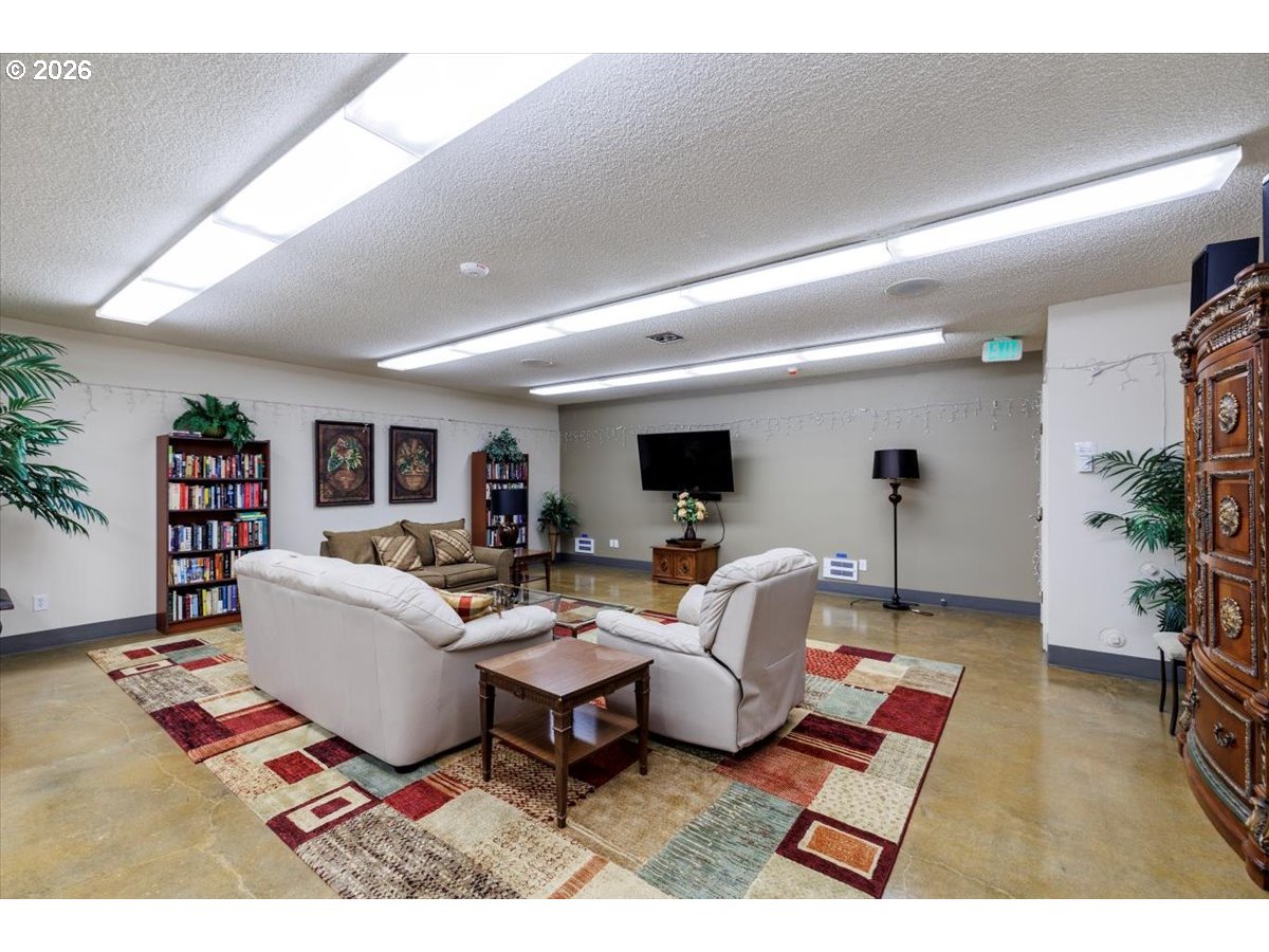 Photo #32: 141321810 Listing: Photo #32