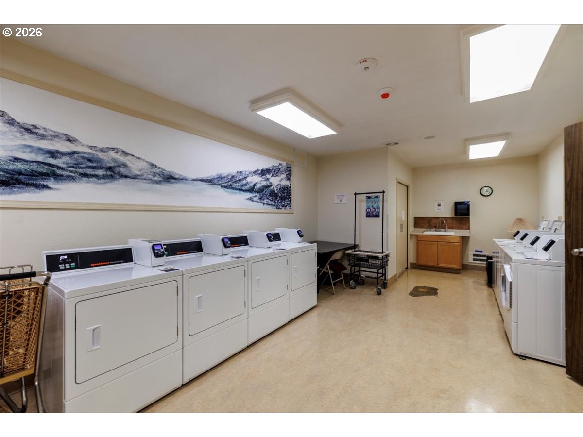 Photo #38: 141321810 Listing: Photo #38