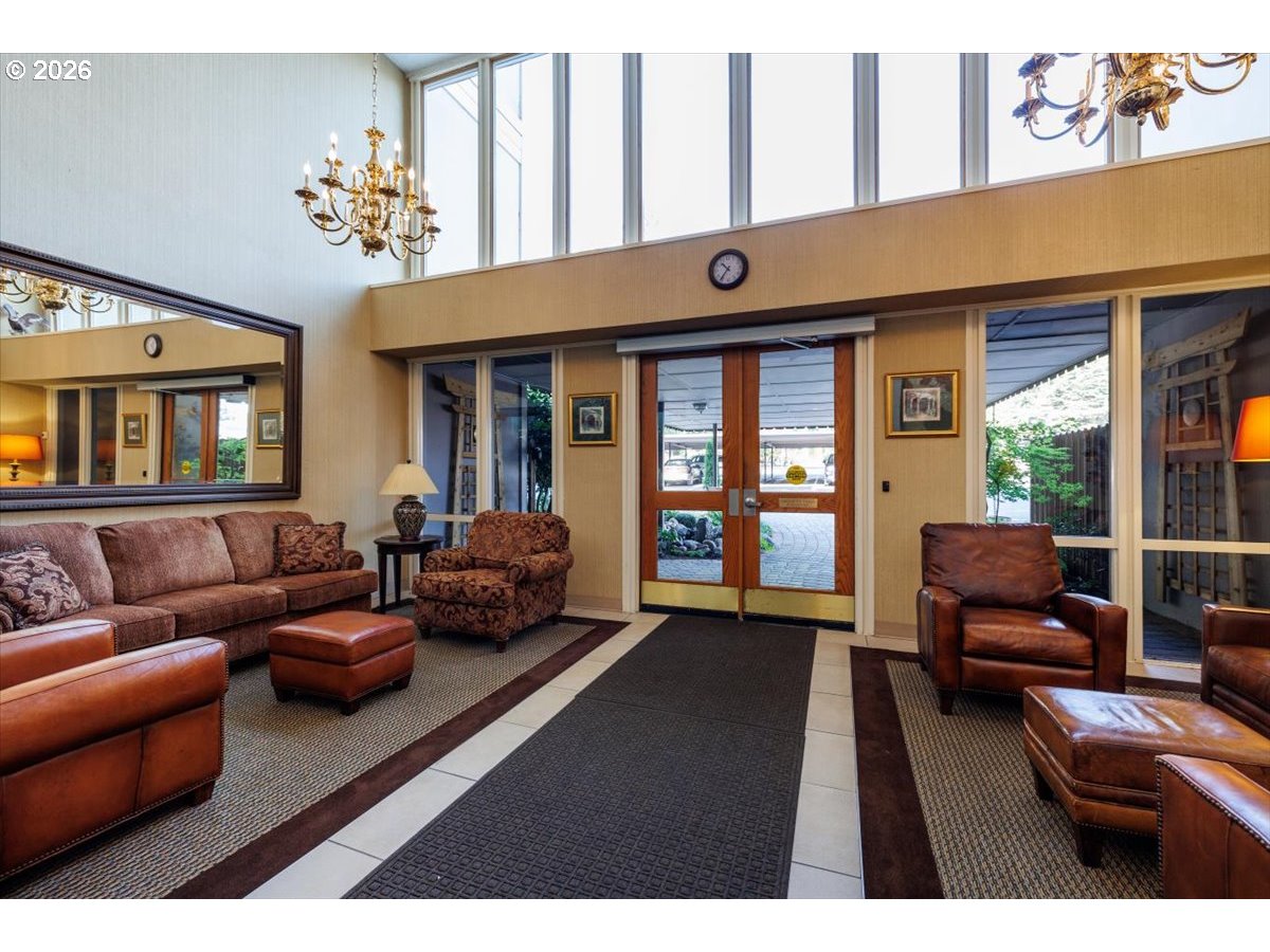 Photo #5: 141321810 Listing: Photo #5