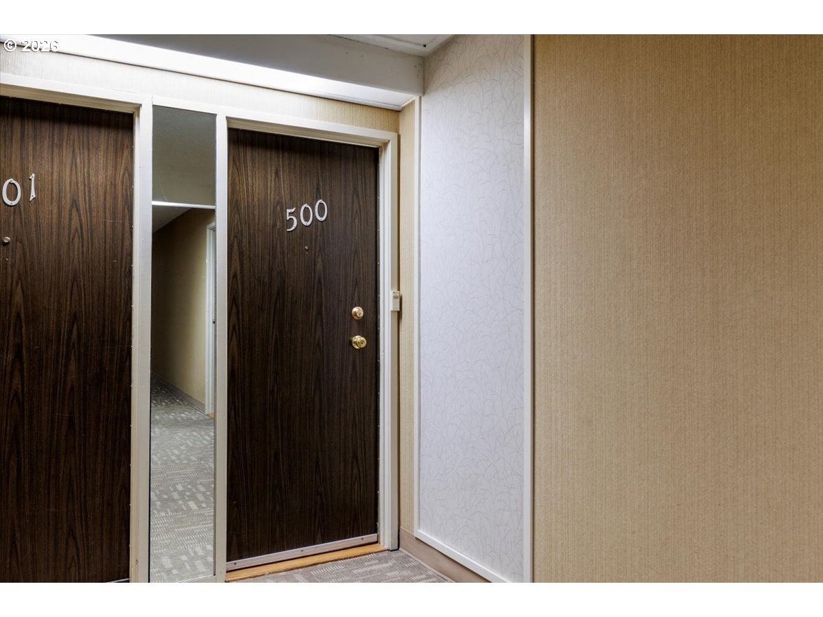 Photo #7: 141321810 Listing: Photo #7