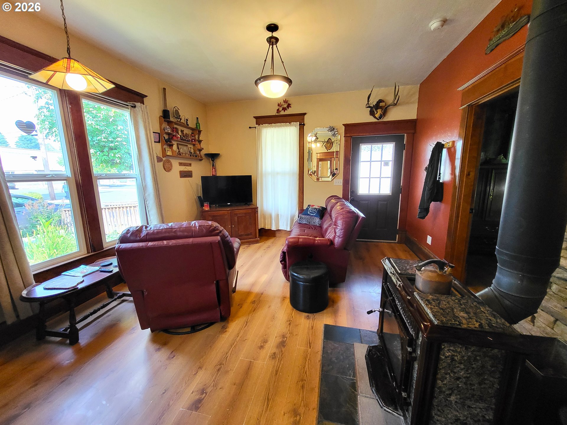 Property photo 5 of 31