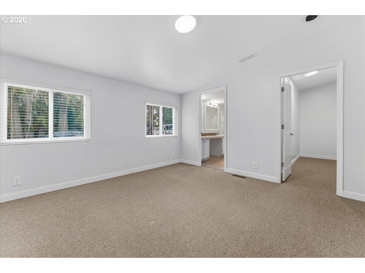 Property photo 15 of 41