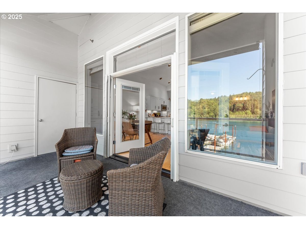 Photo #14: 142982210 Listing: Photo #14