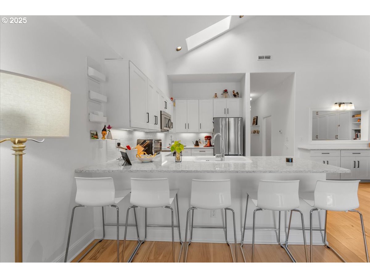 Photo #23: 142982210 Listing: Photo #23