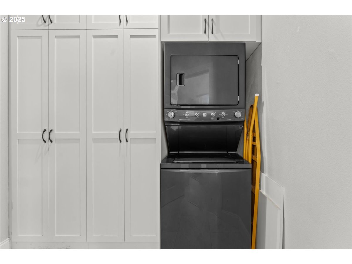 Photo #25: 142982210 Listing: Photo #25