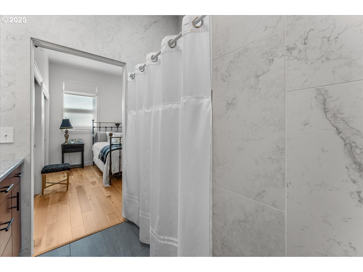 Photo #36: 142982210 Listing: Photo #36