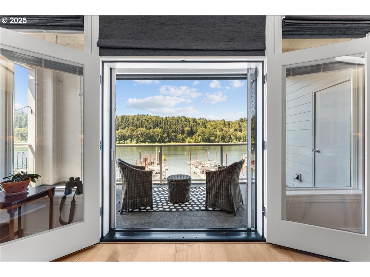 Photo #5: 142982210 Listing: Photo #5