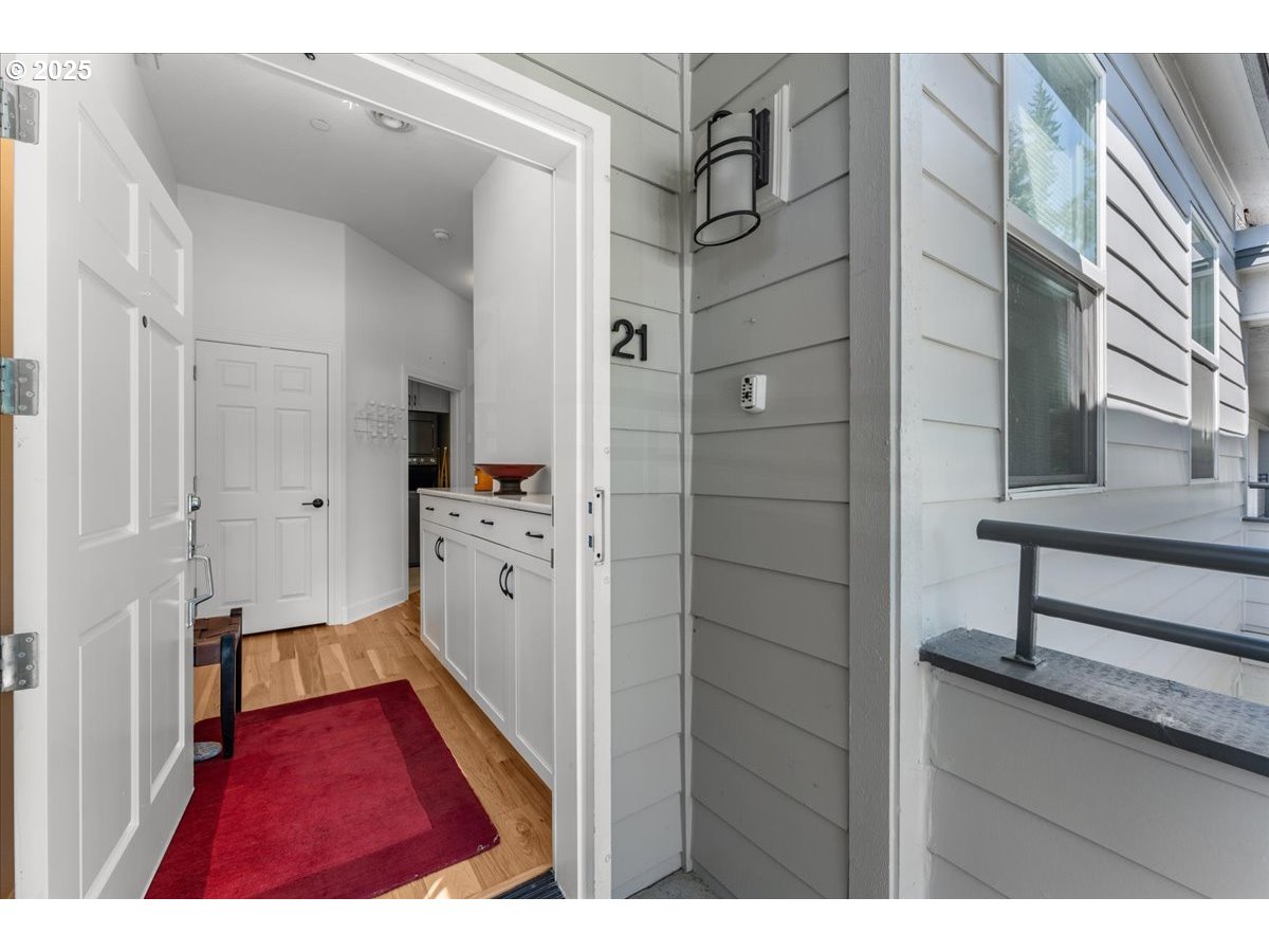 Photo #7: 142982210 Listing: Photo #7