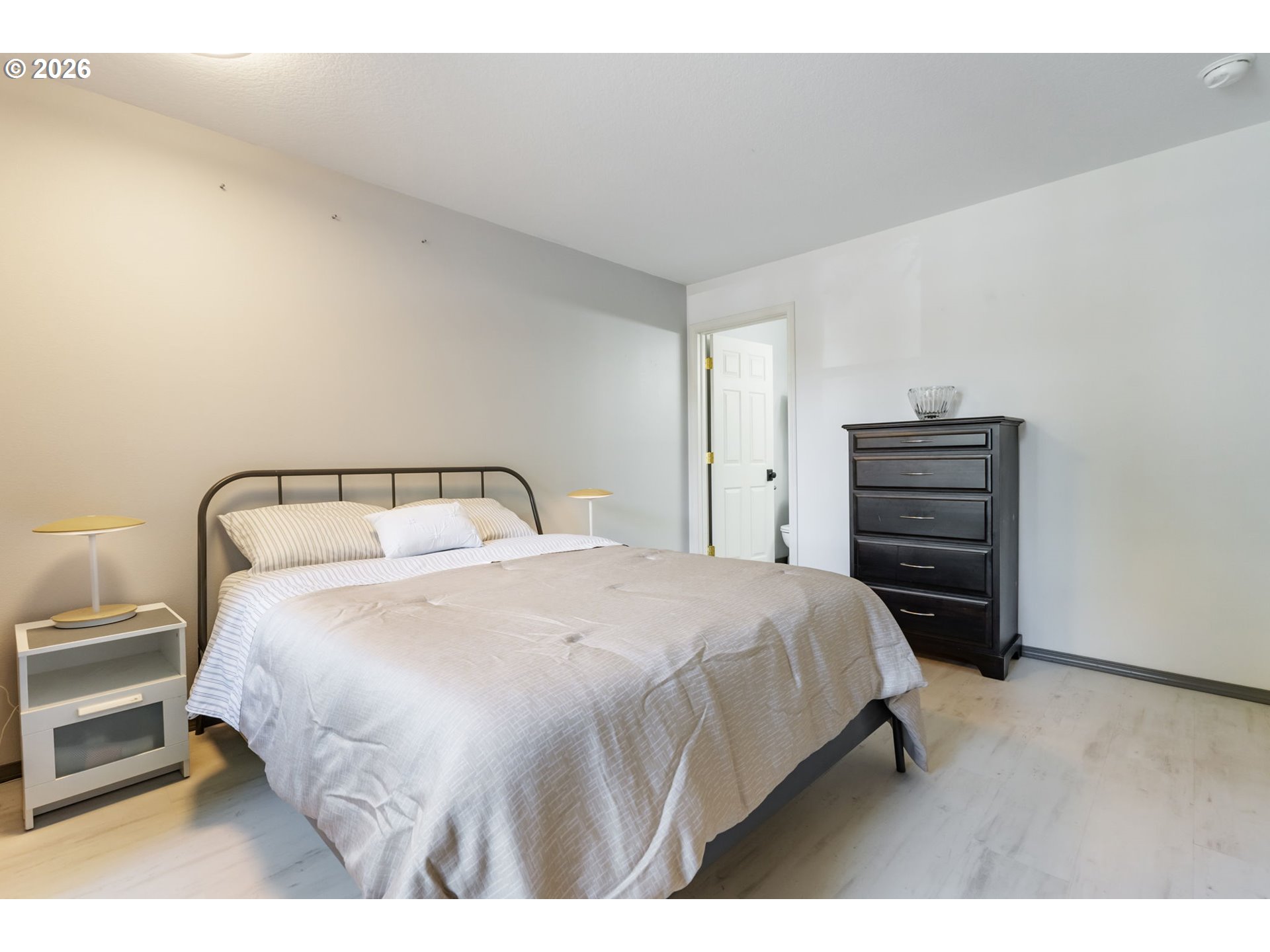 Photo #6: 143324363 Listing: Photo #6