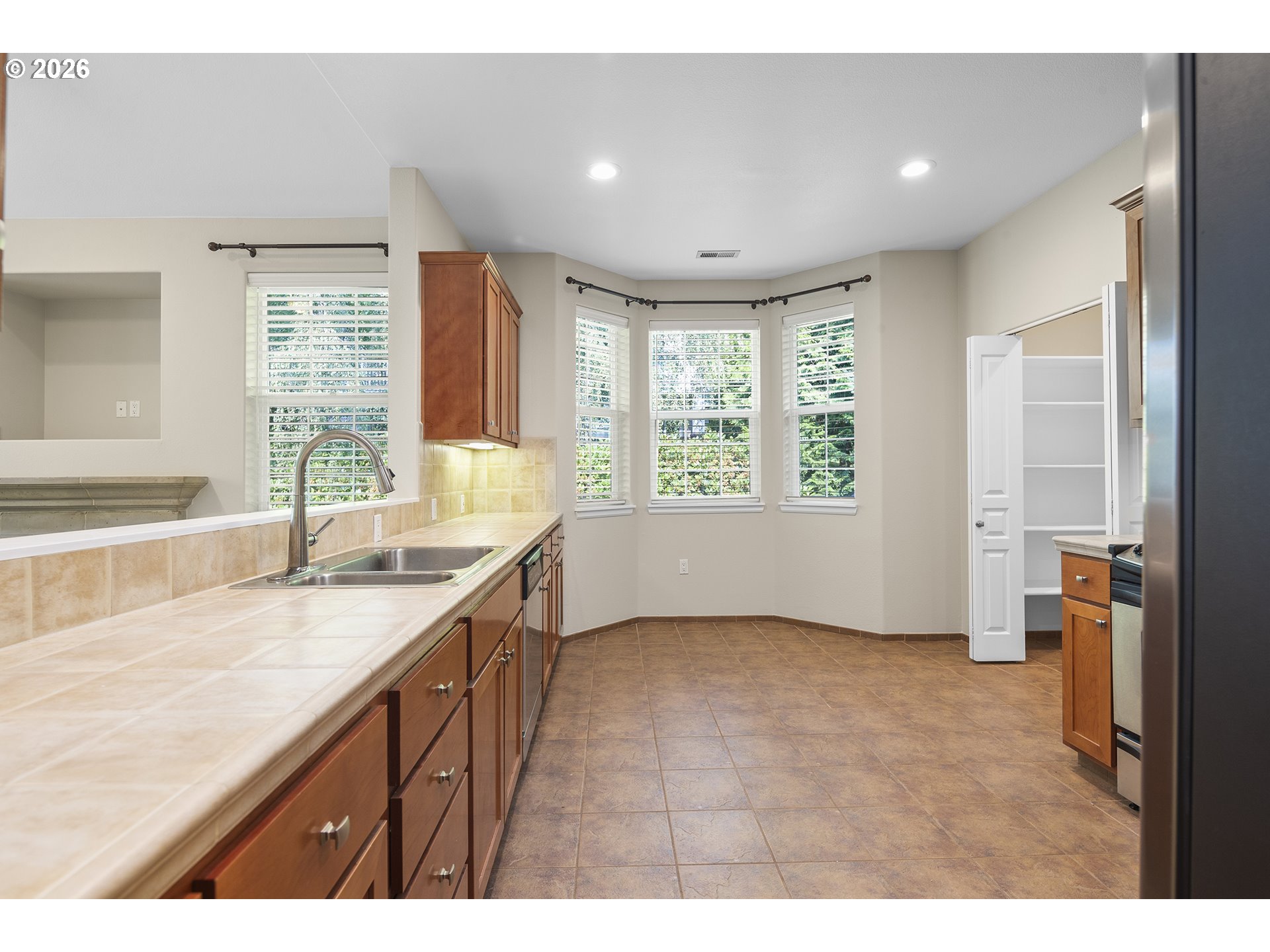 Photo #10: 143356811 Listing: Photo #10