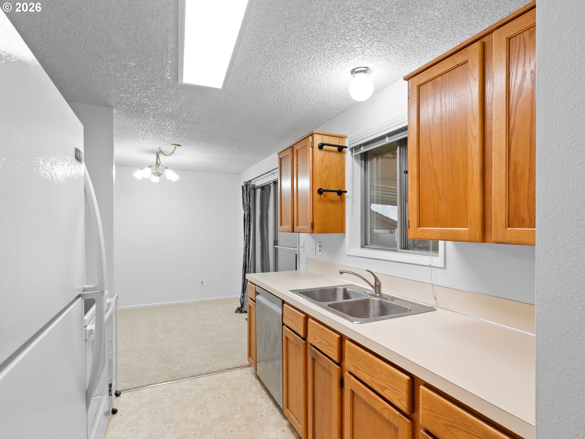 Photo #2: 143559012 Listing: Photo #2