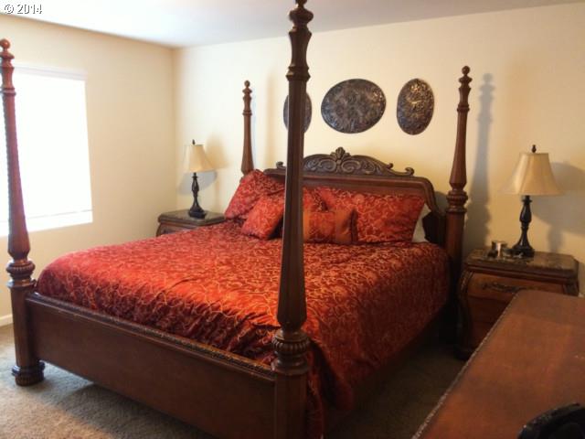 Bedroom, Primary