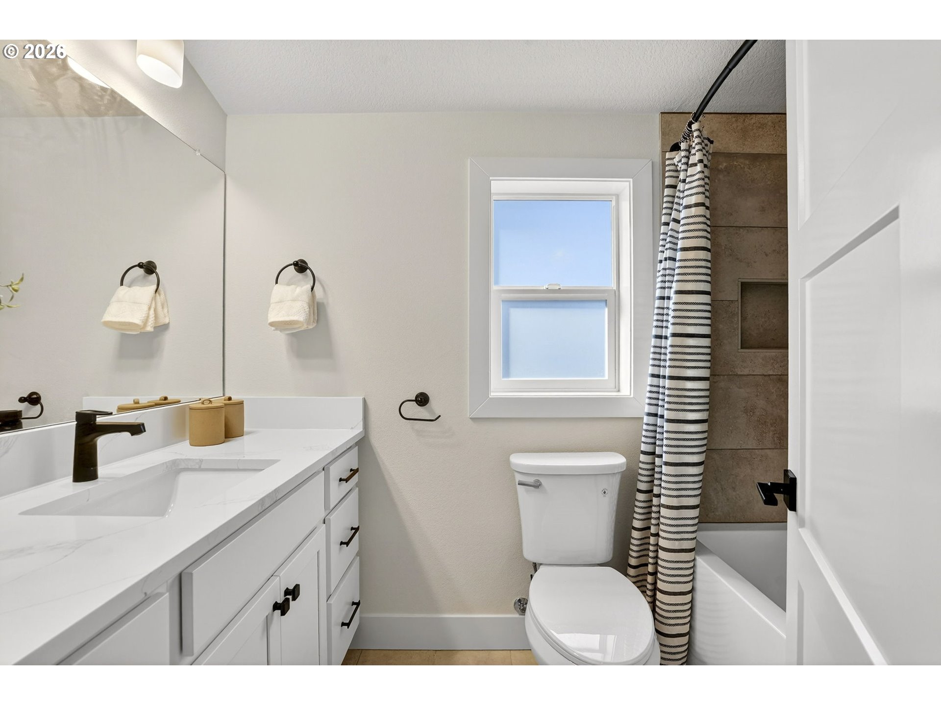 Photo #26: 144177054 Listing: Photo #26