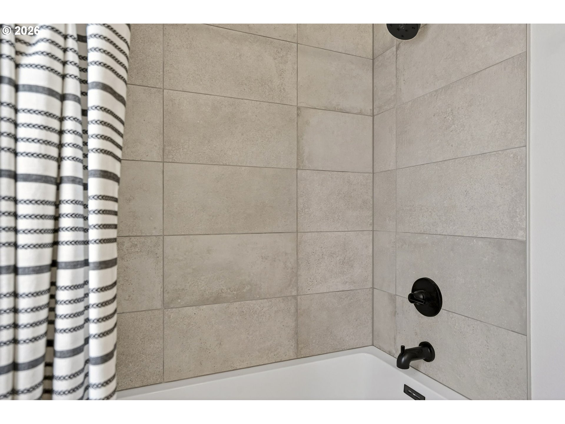 Photo #28: 144177054 Listing: Photo #28