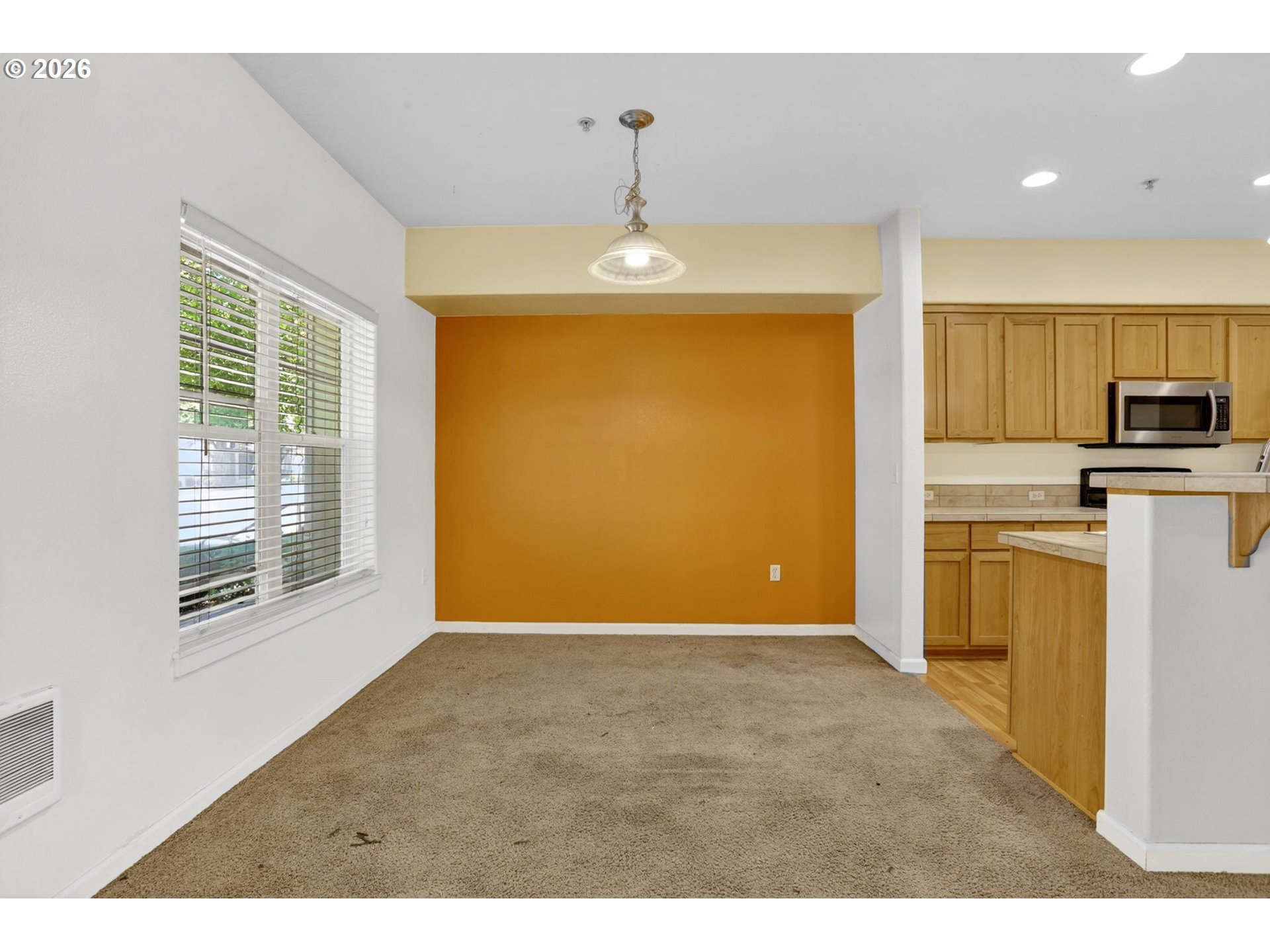 Photo #8: 144545603 Listing: Photo #8