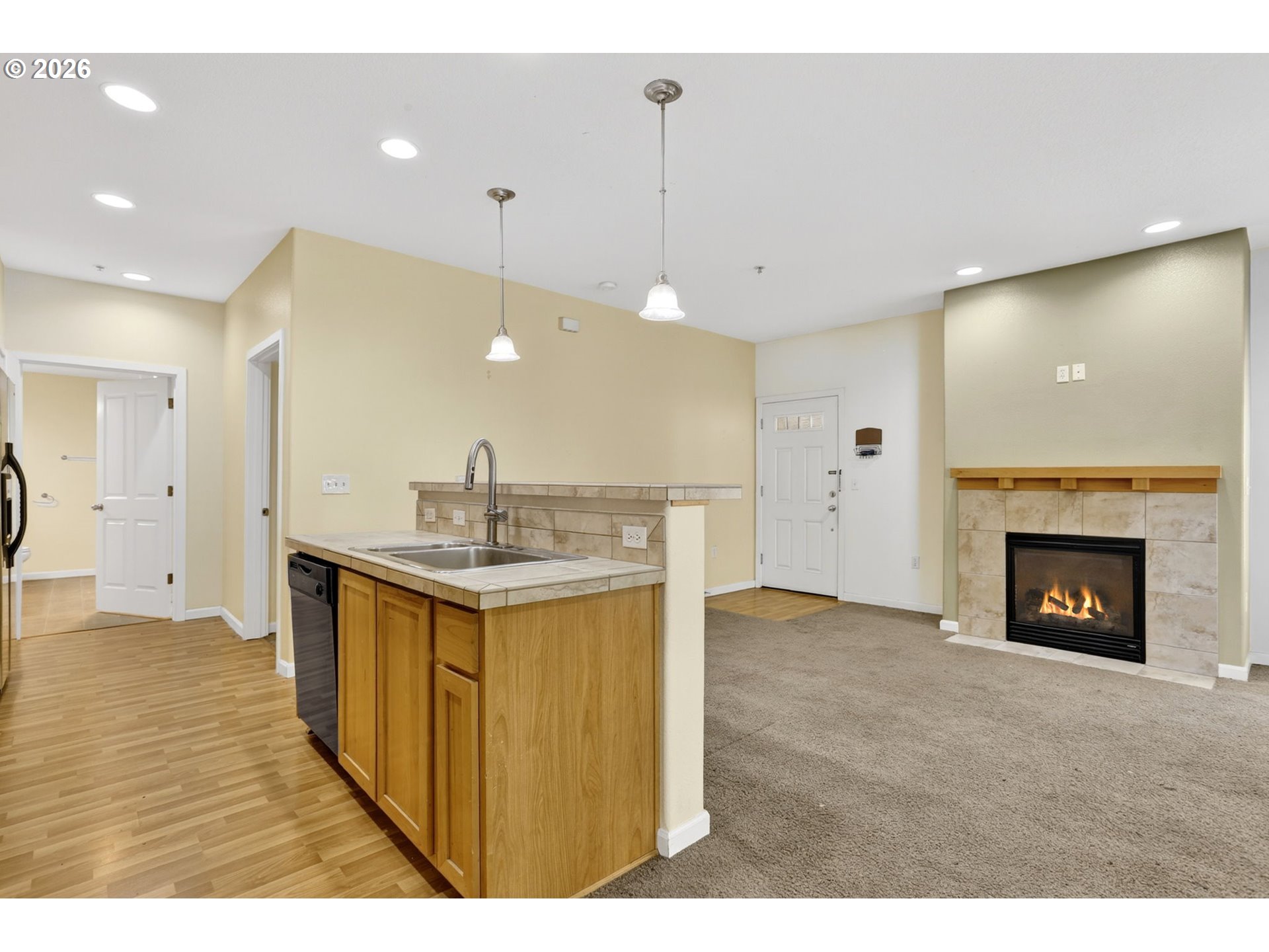 Photo #12: 144545603 Listing: Photo #12