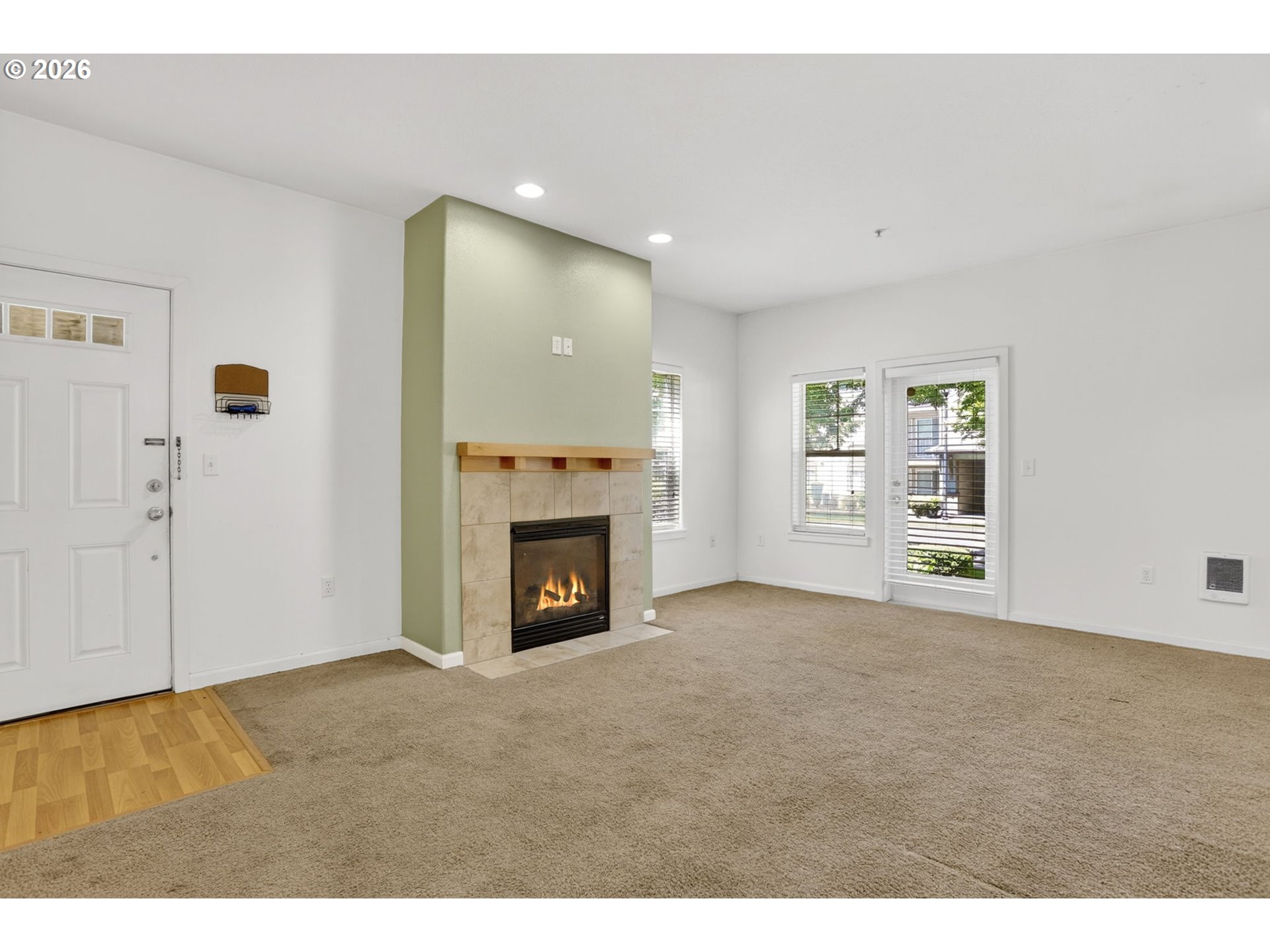 Photo #2: 144545603 Listing: Photo #2
