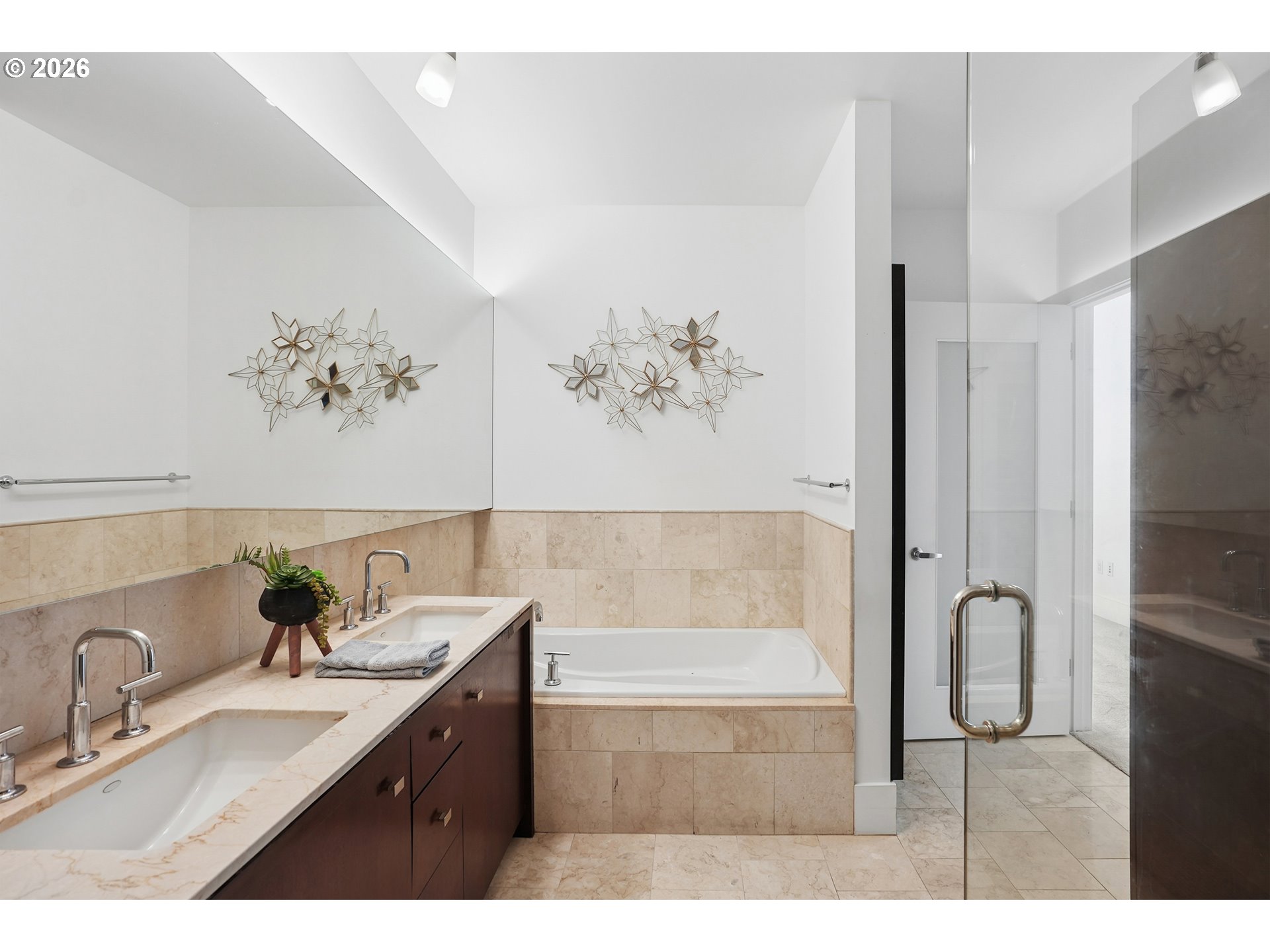 Photo #8: 144710479 Listing: Photo #8