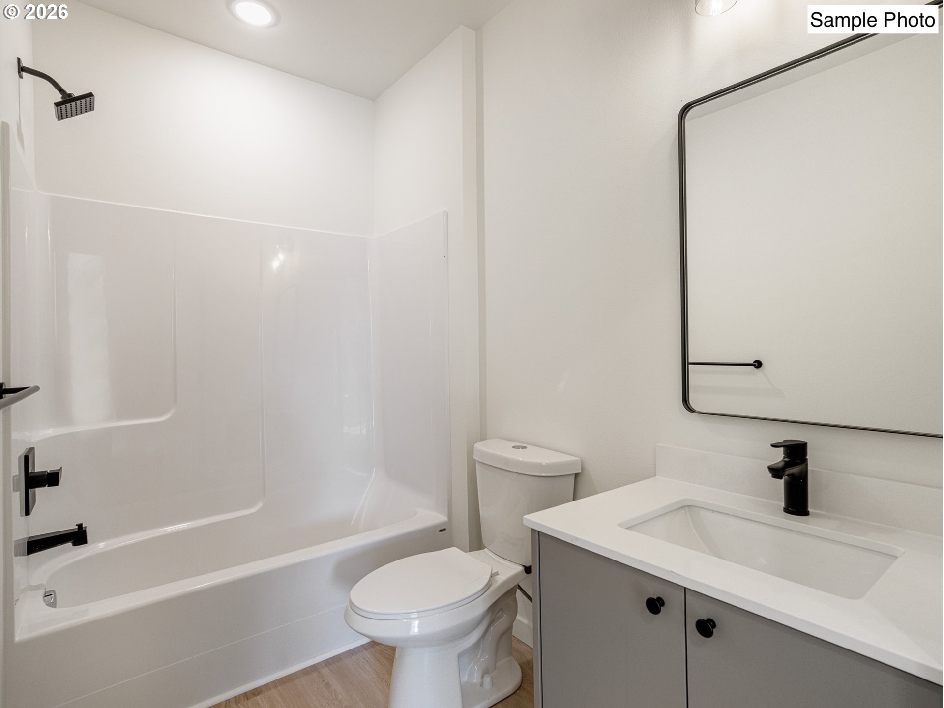 Photo #4: 144800249 Listing: Photo #4