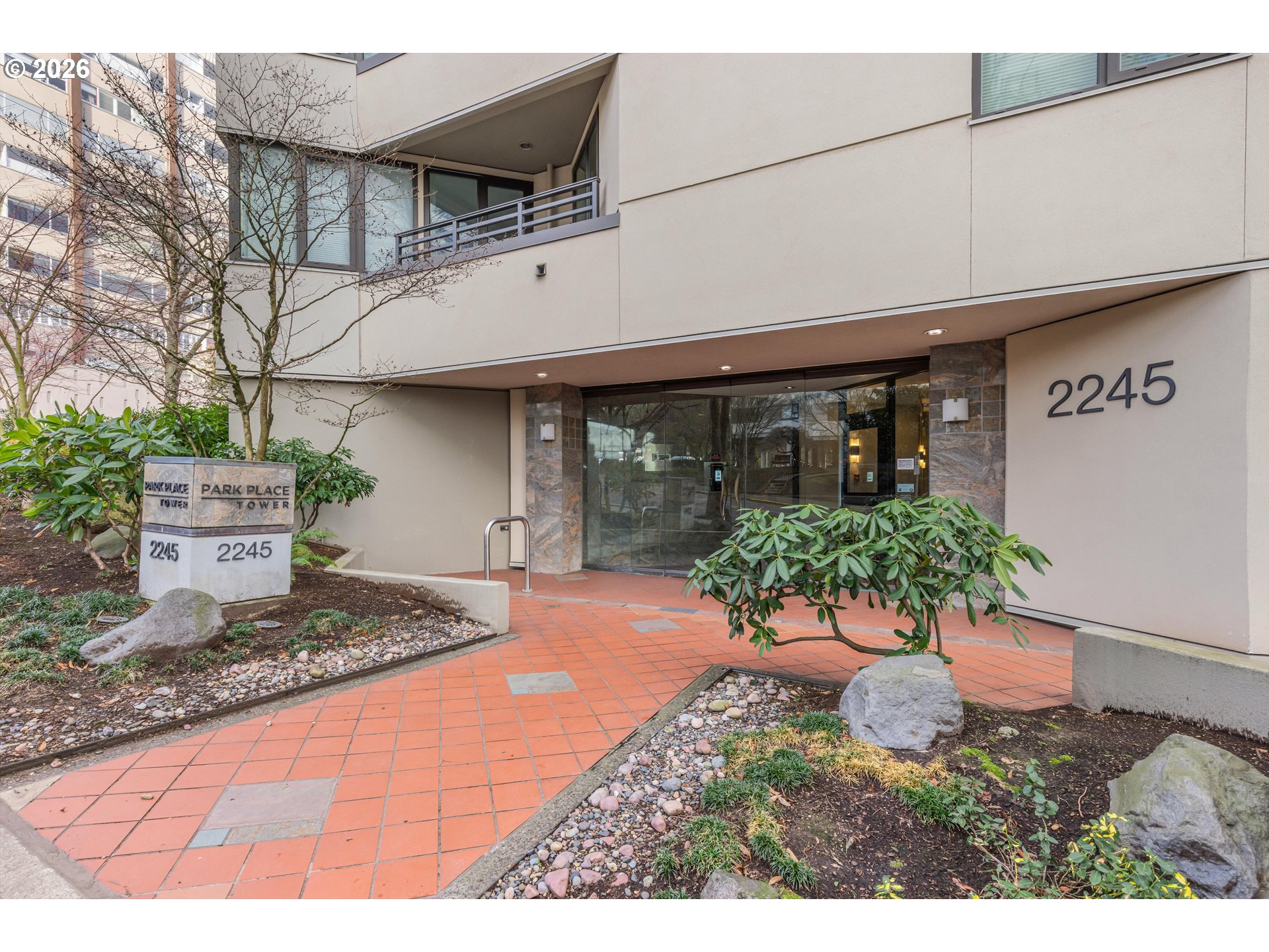 Photo #1: 144995743 Listing: Photo #1