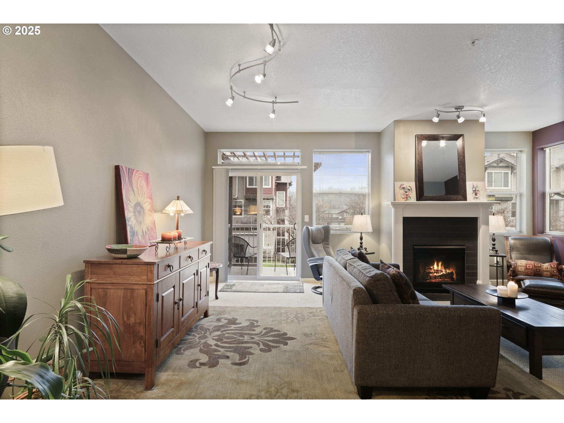 Photo #5: 145341619 Listing: Photo #5