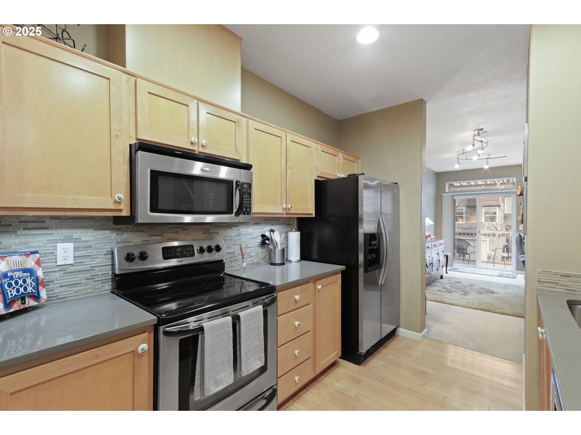 Photo #7: 145341619 Listing: Photo #7